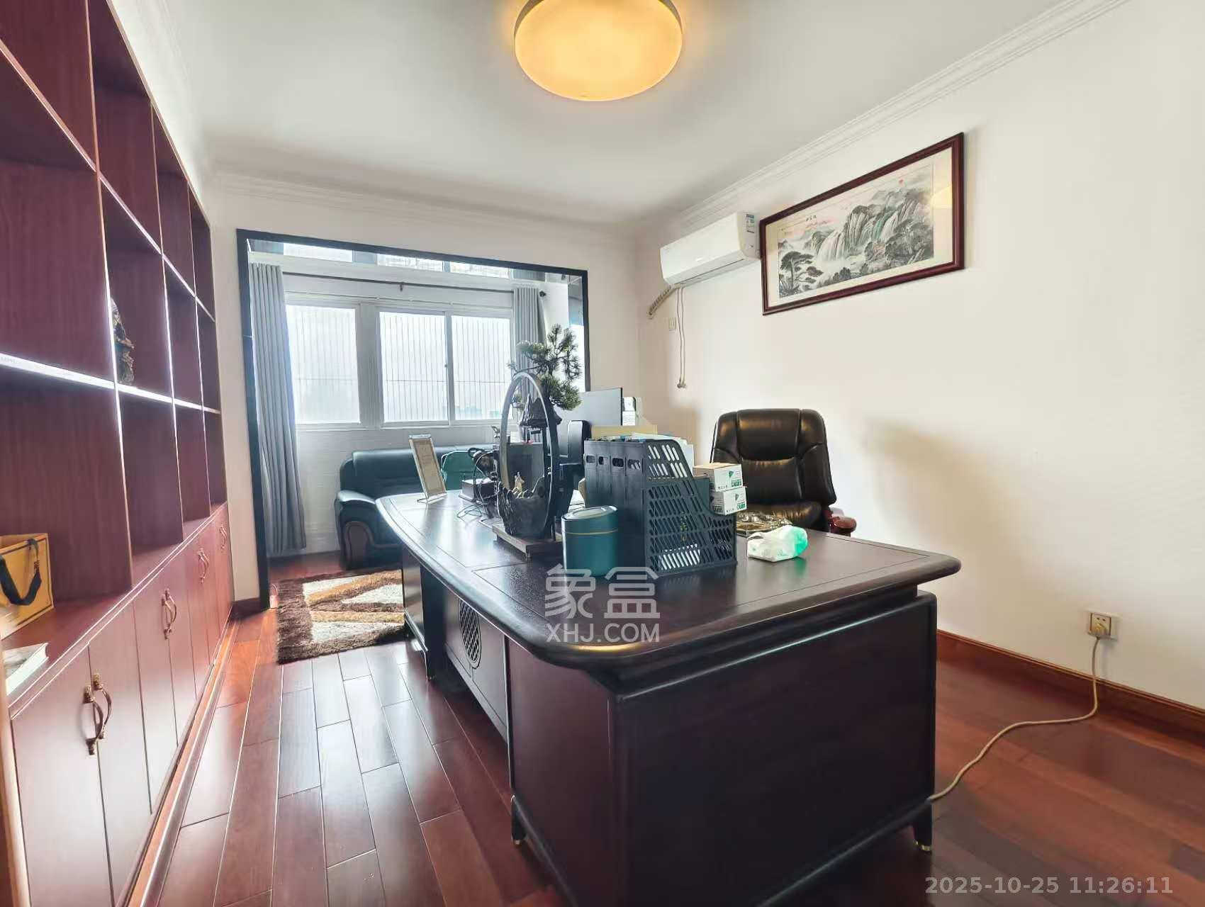 诺亚方舟大厦  1室2厅2卫    10000.0元/月 诺亚方舟大厦  1室2厅2卫    10000.0元/月室内图