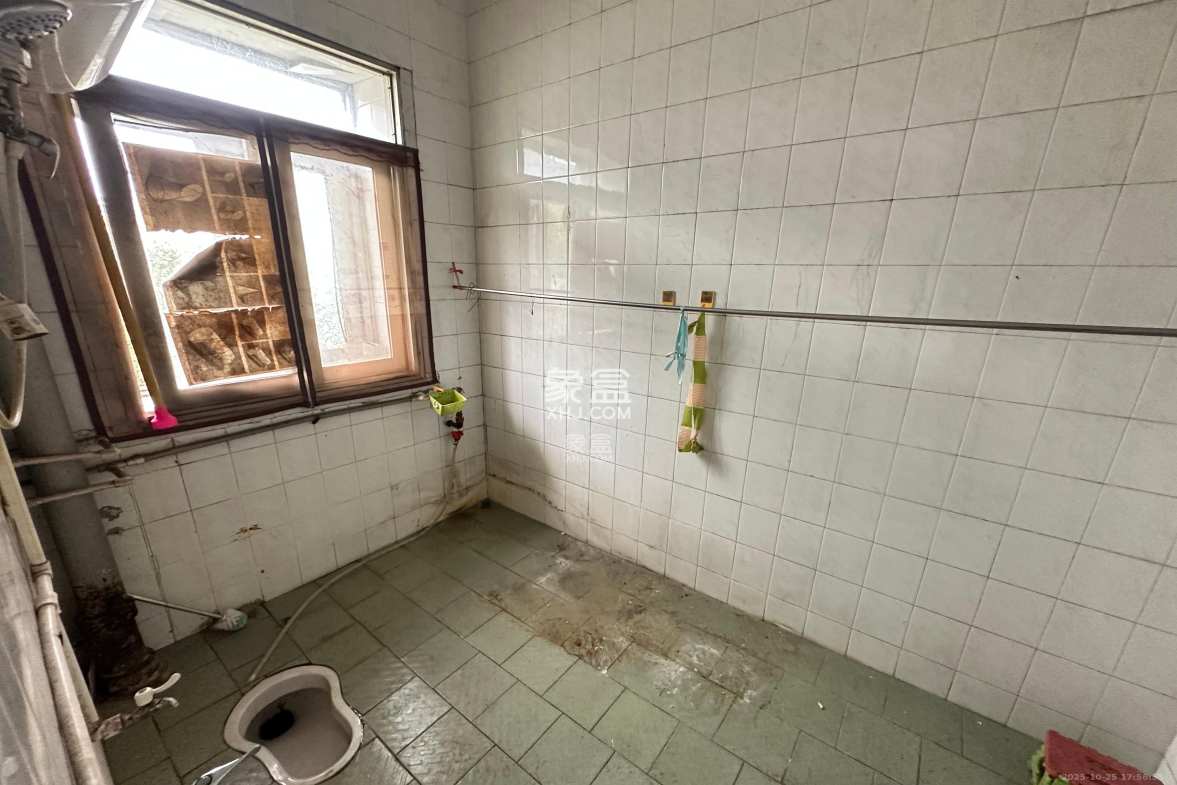 长重机械厂宿舍 3室2厅1卫 1100.0元/月 长重机械厂宿舍 3室2厅1卫 1100.0元/月室内图