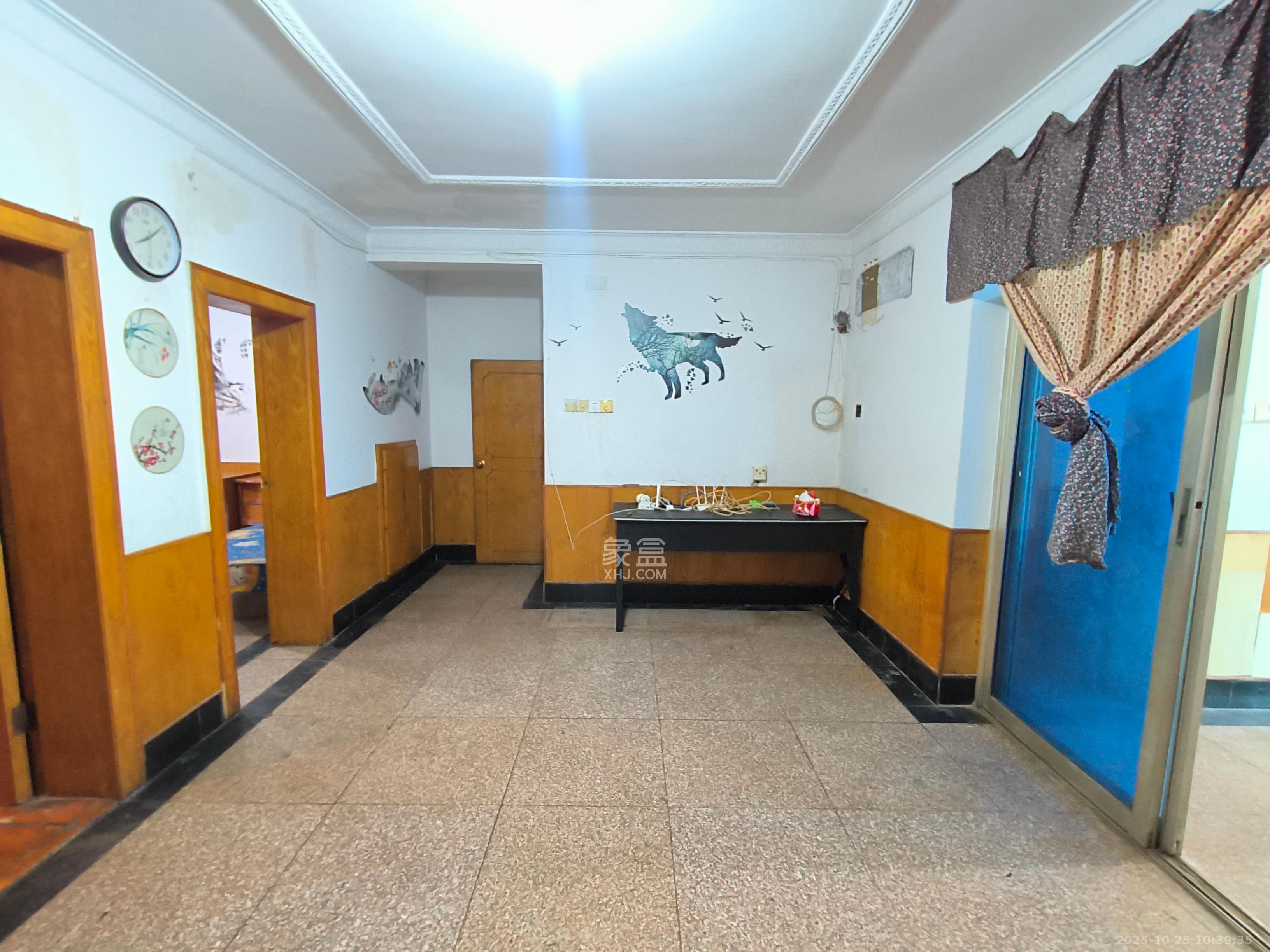 韭菜园  2室2厅1卫    1400.0元/月室内图