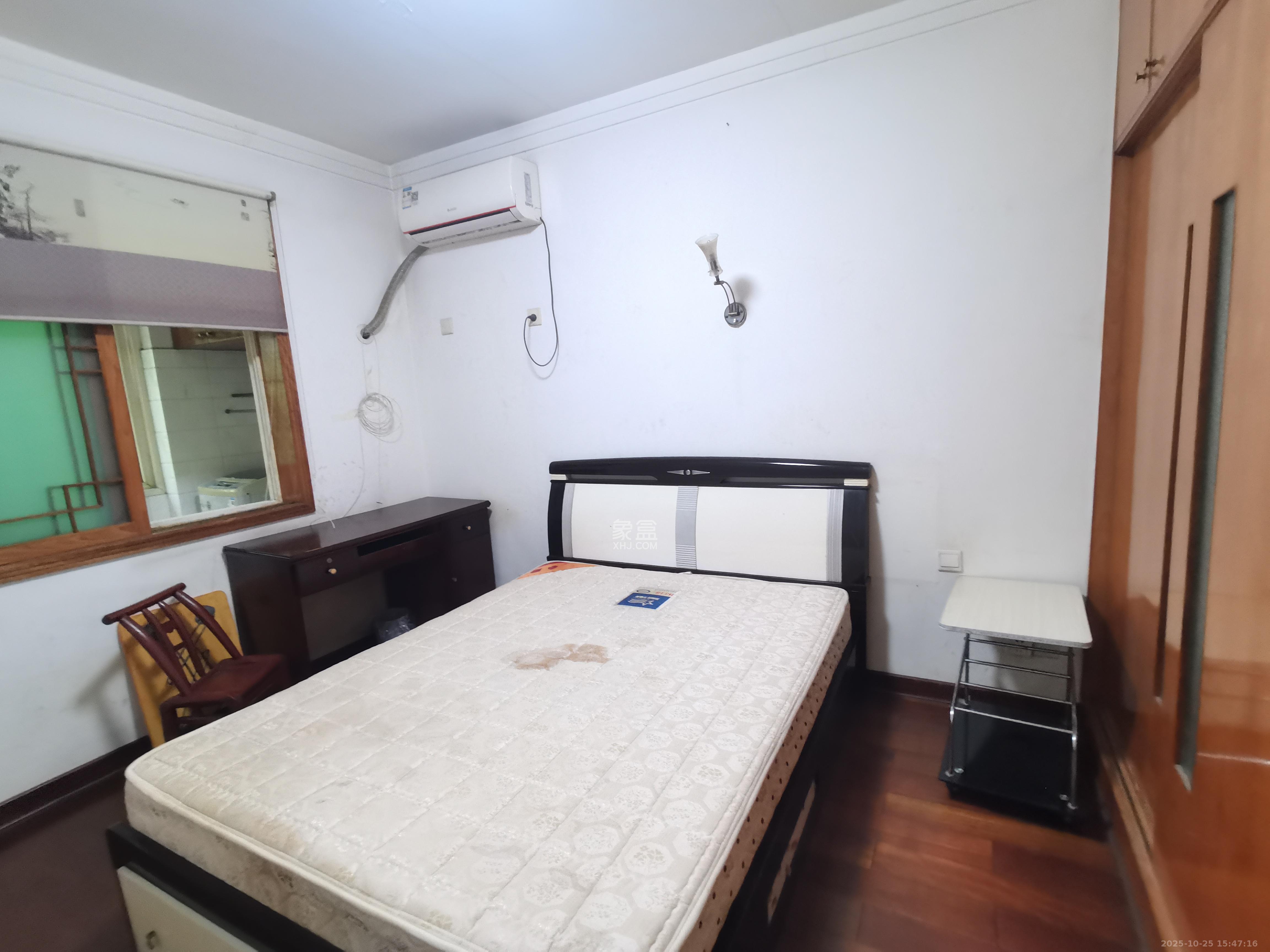 五一新村安置小区(永定社区、永兴社区、永祥社区)  3室2厅1卫    1900.0元/月 五一新村安置小区(永定社区、永兴社区、永祥社区)  3室2厅1卫    1900.0元/月室内图