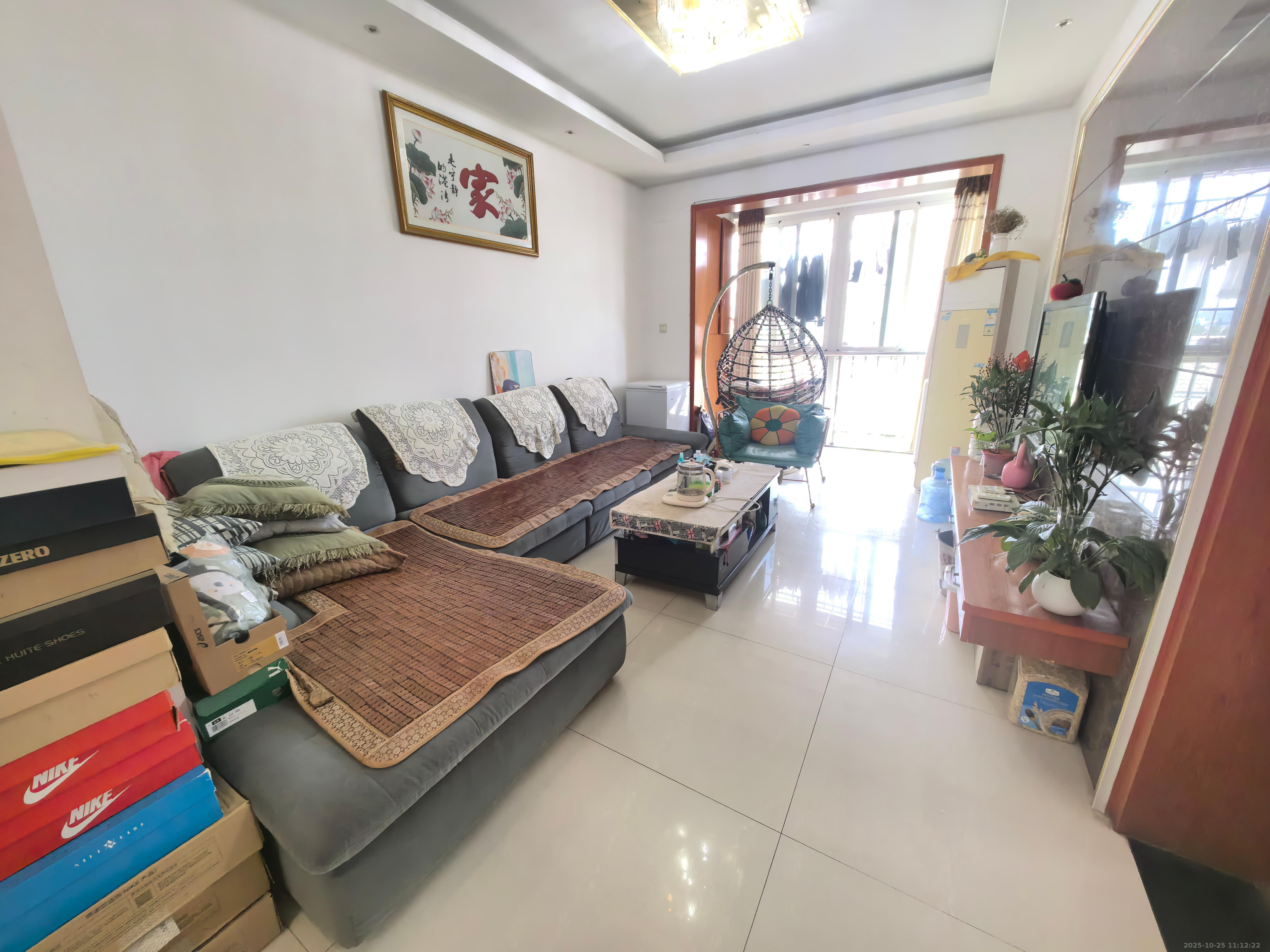 芙蓉丽景 2室2厅1卫 1100.0元/月 芙蓉丽景 2室2厅1卫 1100.0元/月室内图