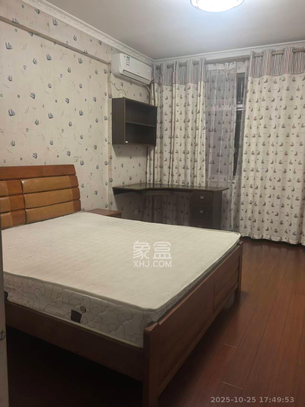 星城新宇月雅苑(月塘小区)  4室2厅2卫    2400.0元/月 星城新宇月雅苑(月塘小区)  4室2厅2卫    2400.0元/月室内图