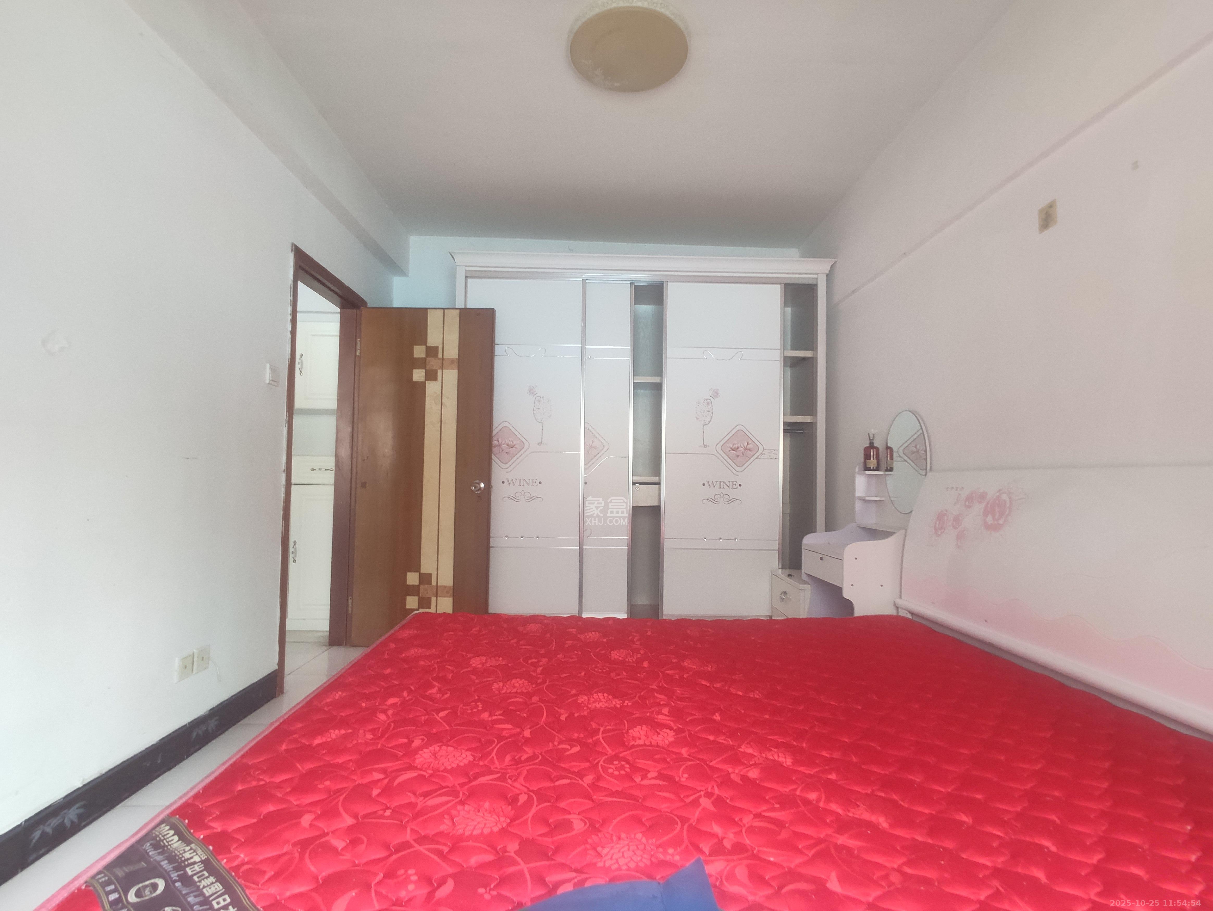 东方公寓  1室0厅0卫    1500.0元/月室内图