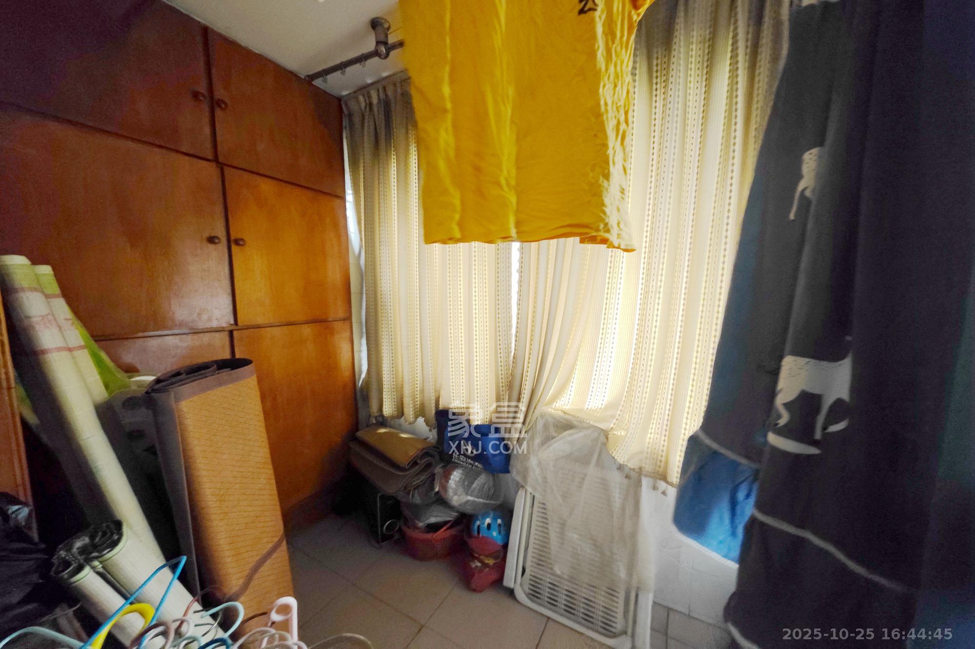 桂花路铁建宿舍  2室2厅1卫    39.0万阳台