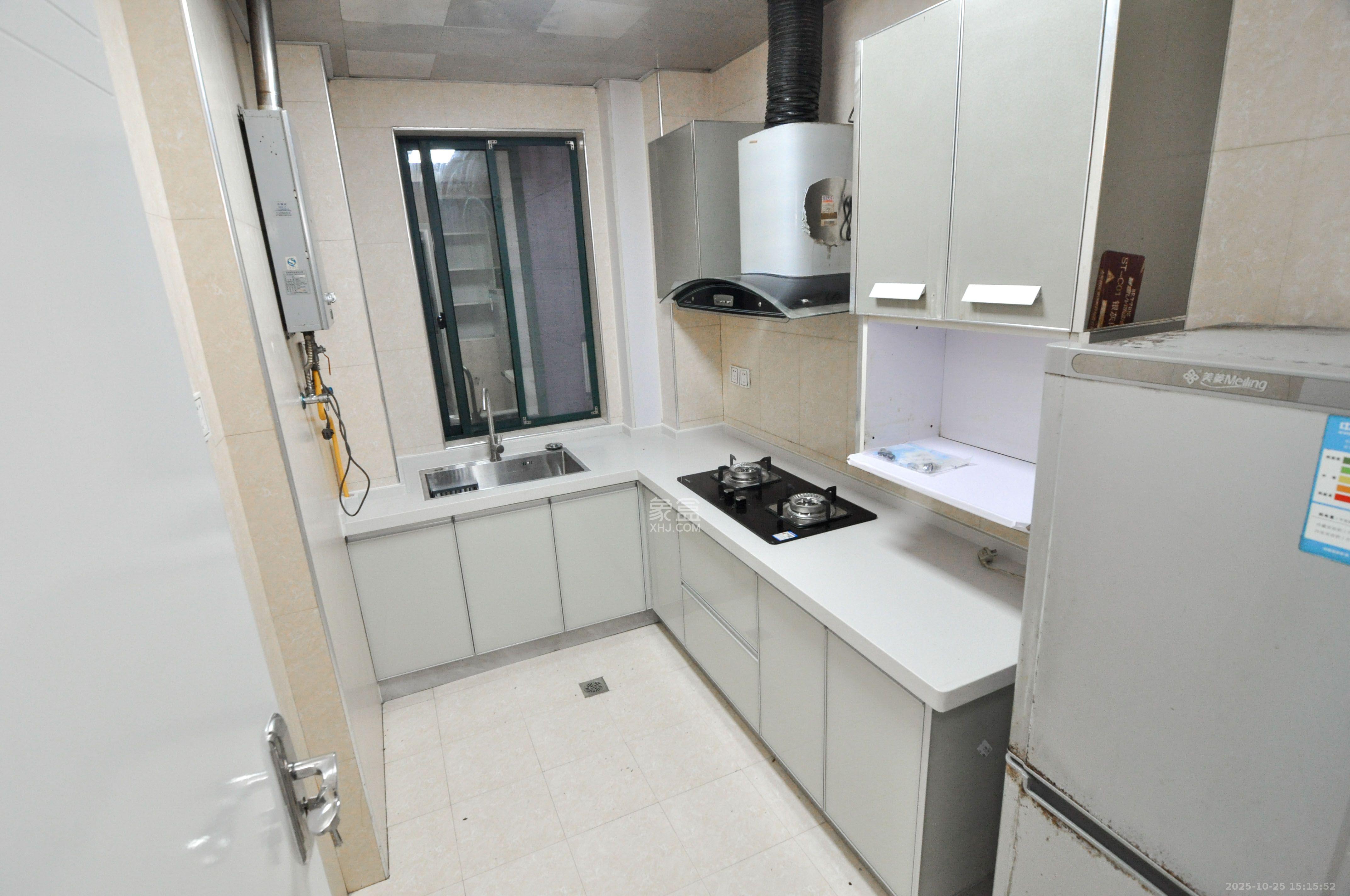 共和世家  2室2厅2卫    2500.0元/月 共和世家  2室2厅2卫    2500.0元/月室内图