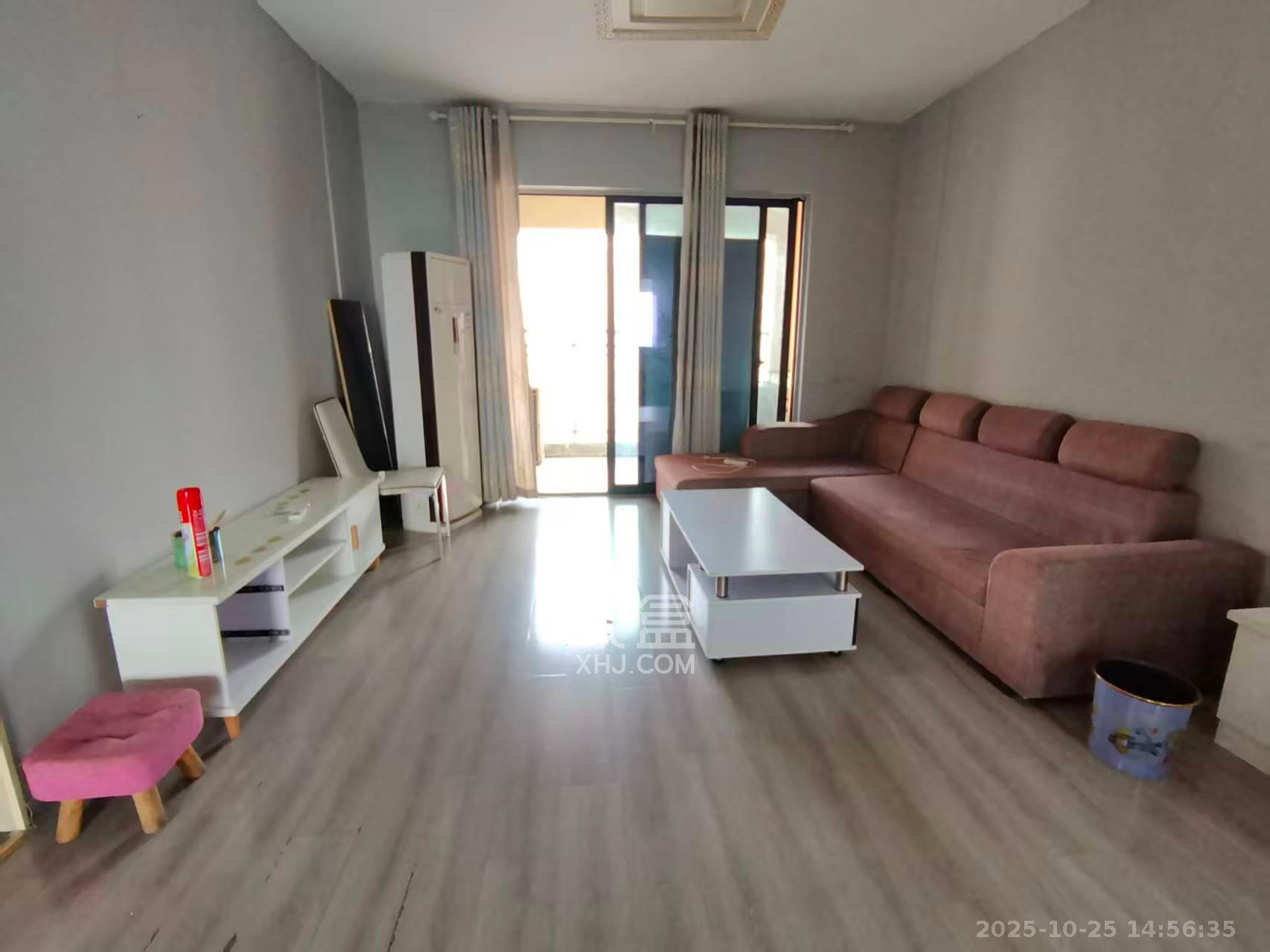 荣泰广场  4室2厅2卫    2700.0元/月室内图