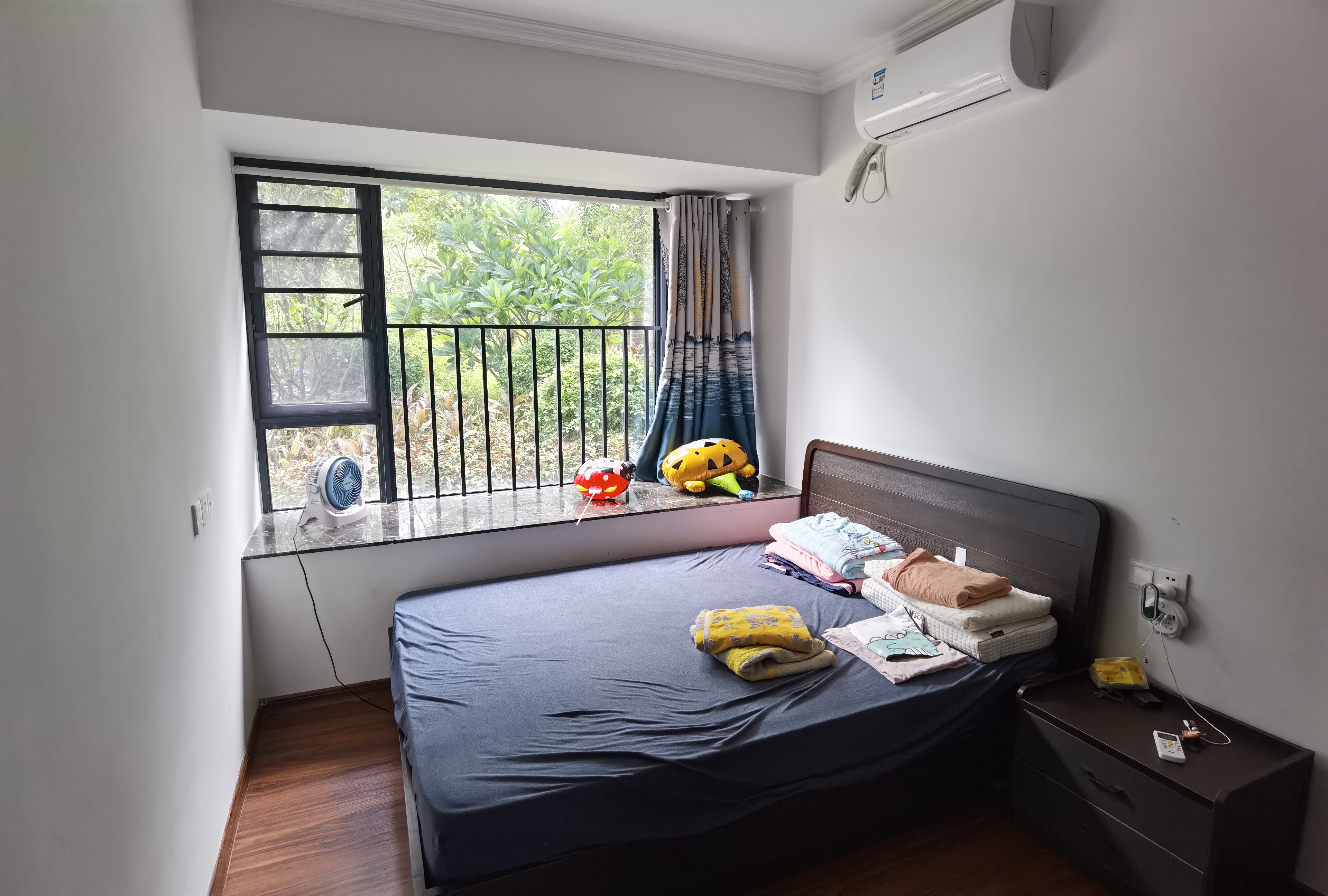 观澜湖-君悦公馆  2室1厅1卫    128.0万客厅