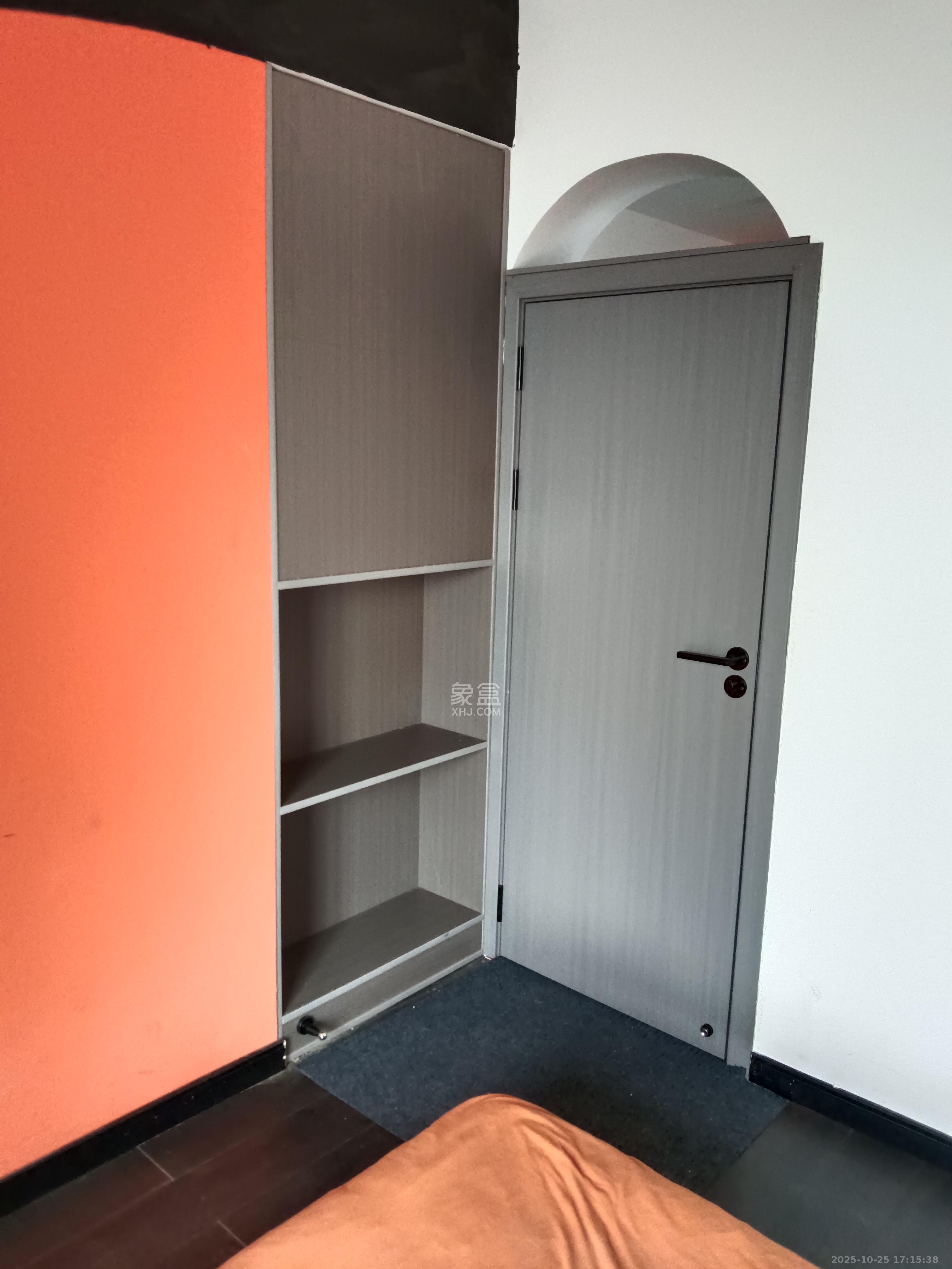 青和上座(上味舫大厦) 2室2厅1卫 2800.0元/月 青和上座(上味舫大厦) 2室2厅1卫 2800.0元/月室内图