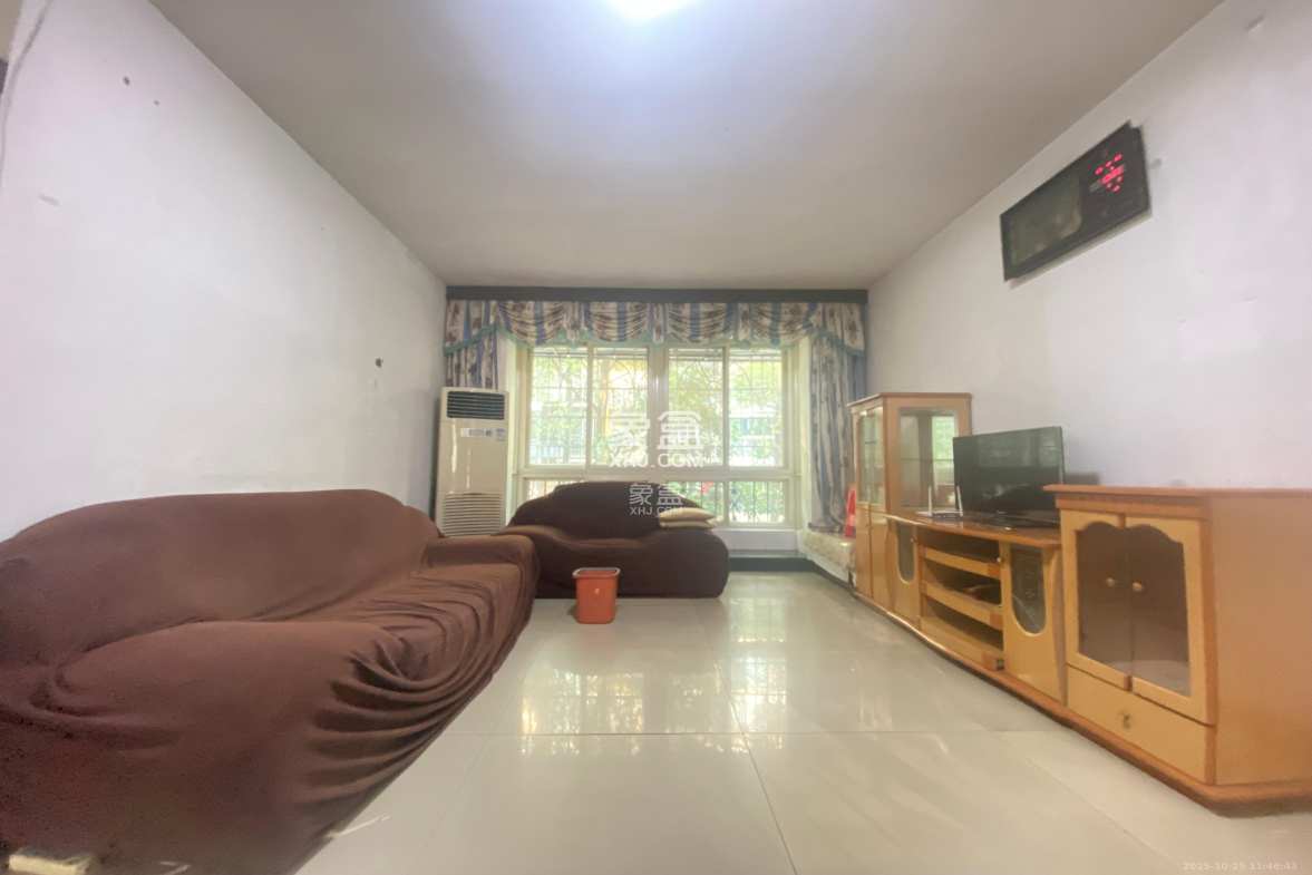 欣安小区  2室1厅1卫    1300.0元/月 欣安小区  2室1厅1卫    1300.0元/月室内图