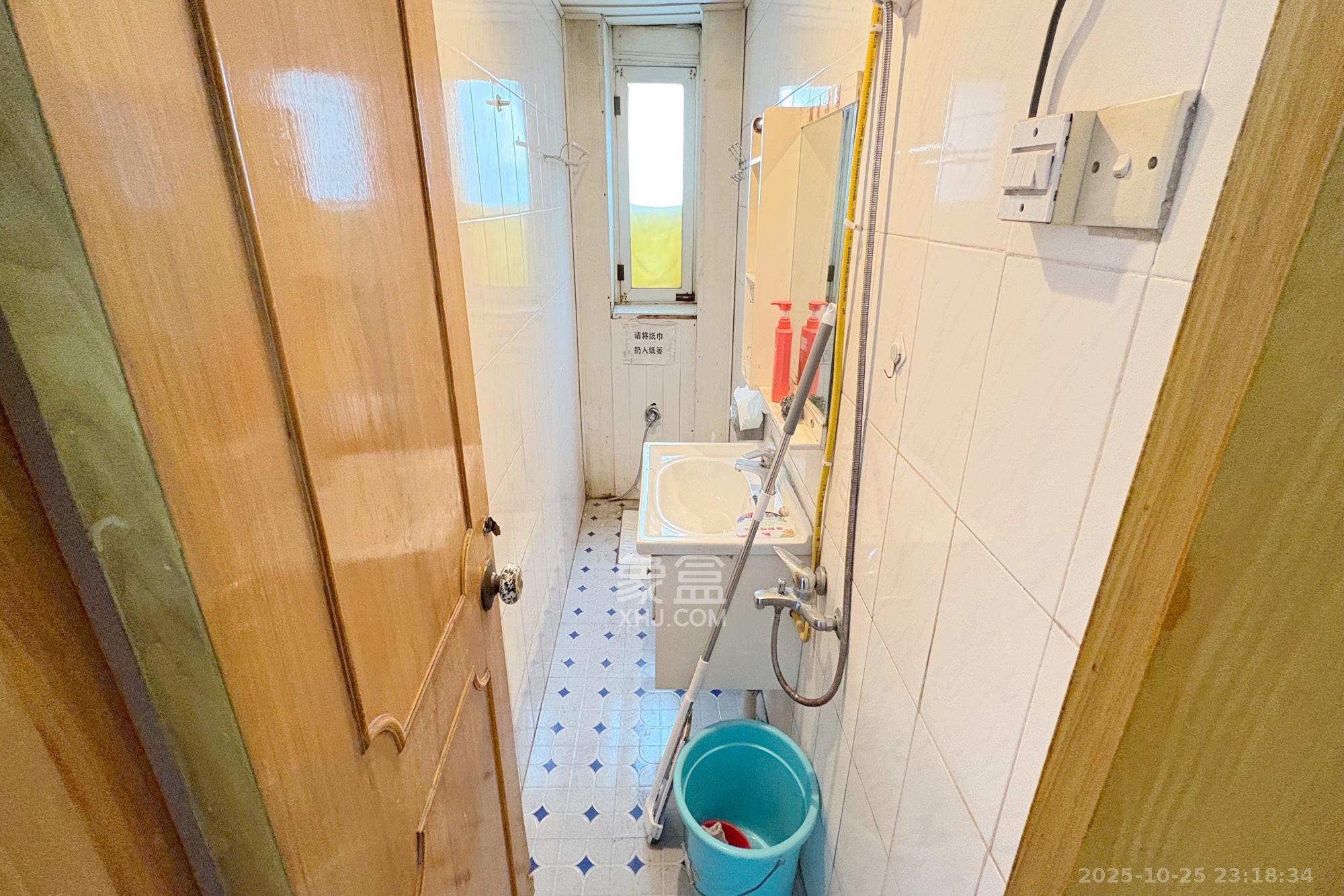 省文化厅宿舍(文物局)/湖南省书法院  3室1厅1卫    98.0万 省文化厅宿舍(文物局)/湖南省书法院  3室1厅1卫    98.0万卫生间