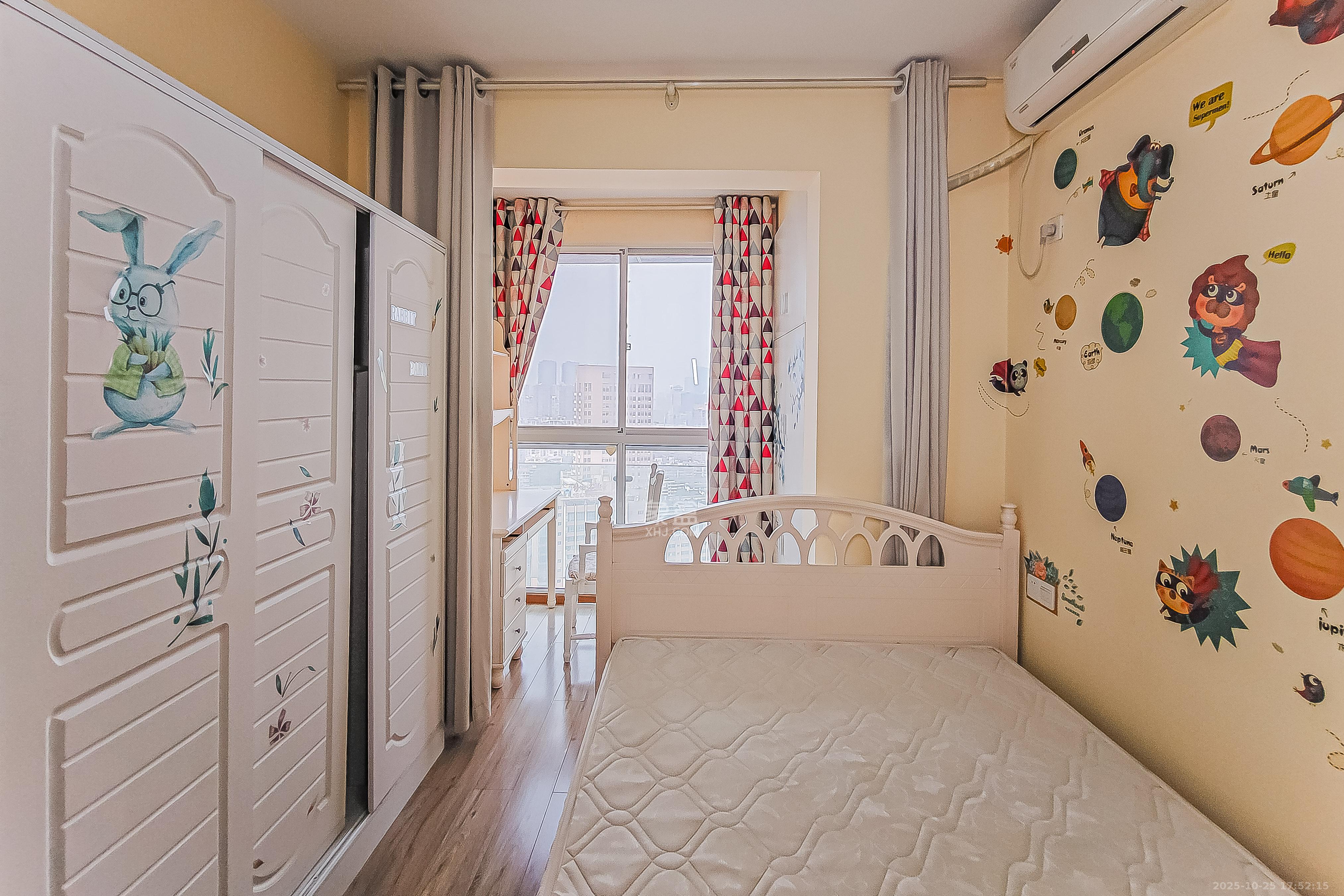 银轩铭誉（四海怡家）  2室1厅1卫    65.0万卧室