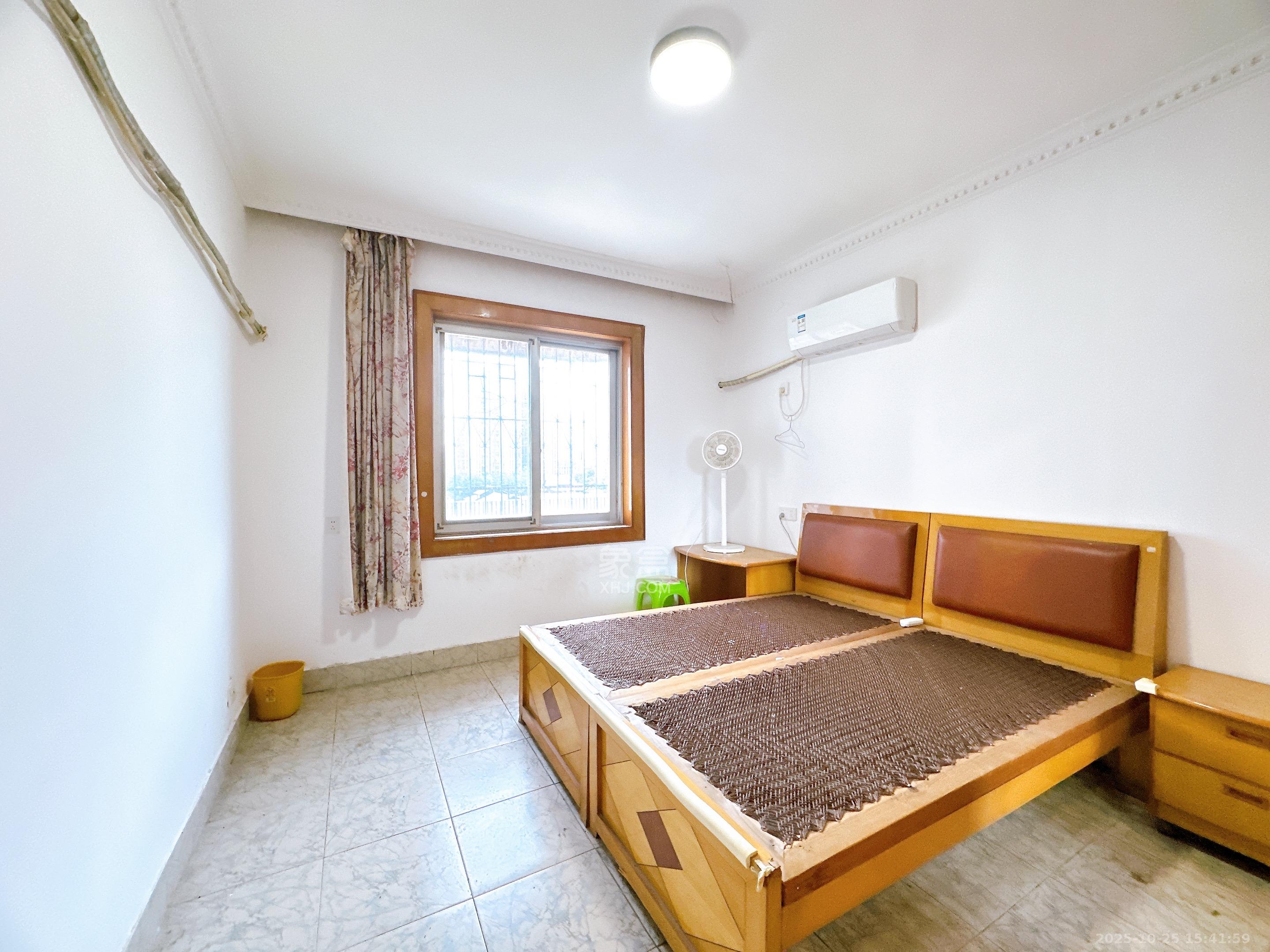 大/小王家巷散盘  3室2厅1卫    2100.0元/月室内图