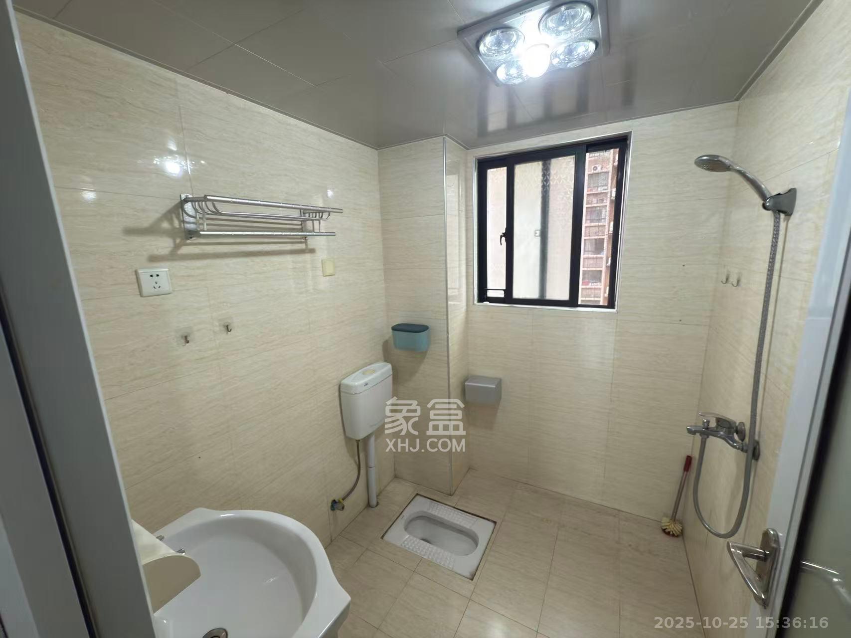 锦湘国际星城三期(锦绣苑)  3室2厅2卫    3000.0元/月 锦湘国际星城三期(锦绣苑)  3室2厅2卫    3000.0元/月室内图