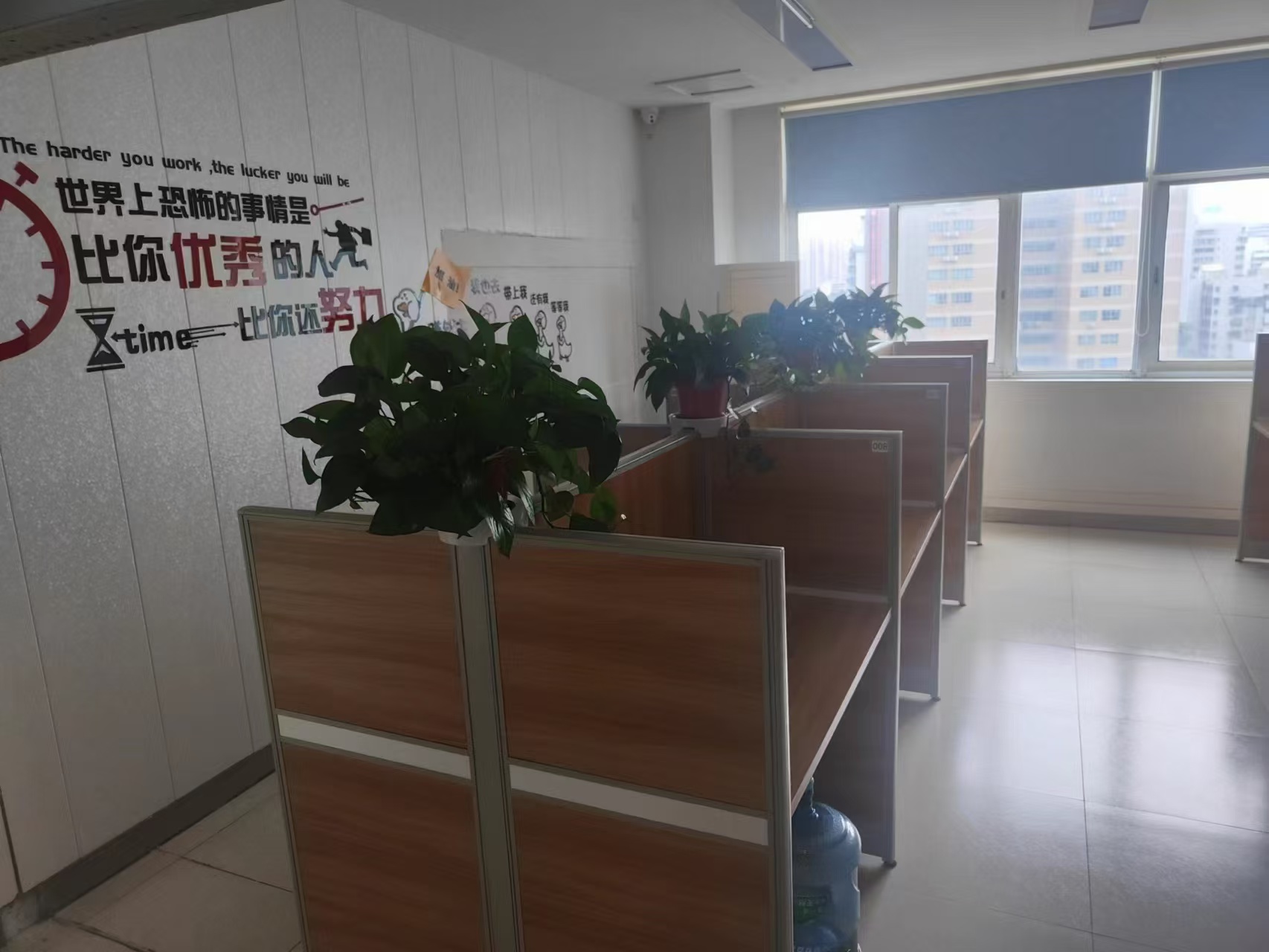 港澳申亚大厦   271.0㎡      8000.0元/月室内图