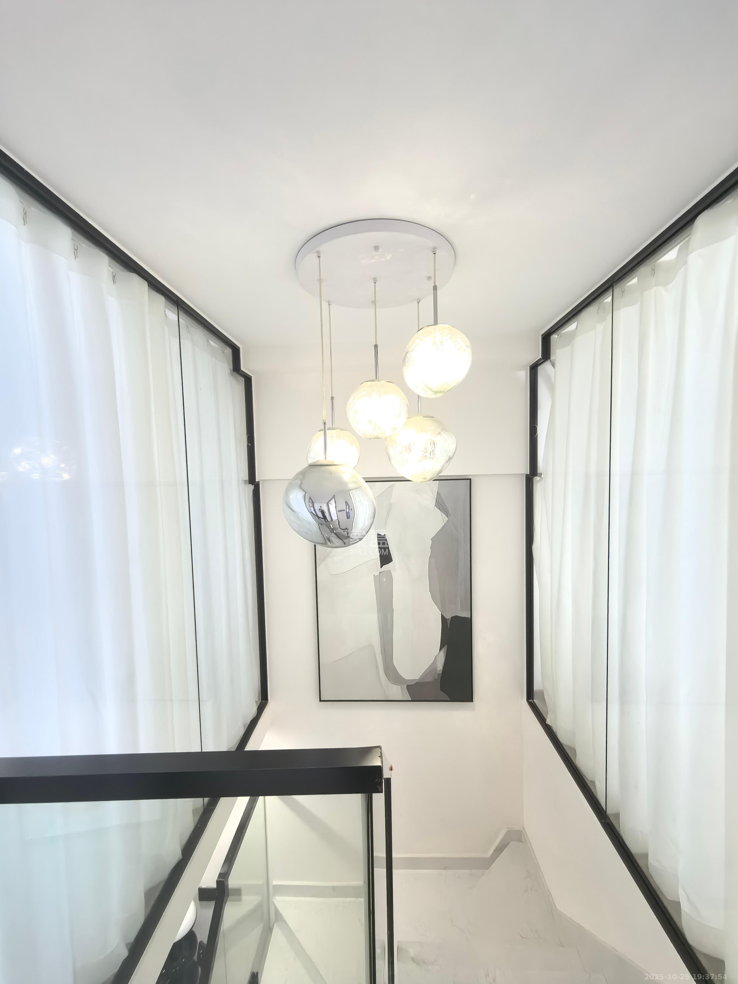 越秀悦湖台  2室1厅1卫    2500.0元/月室内图