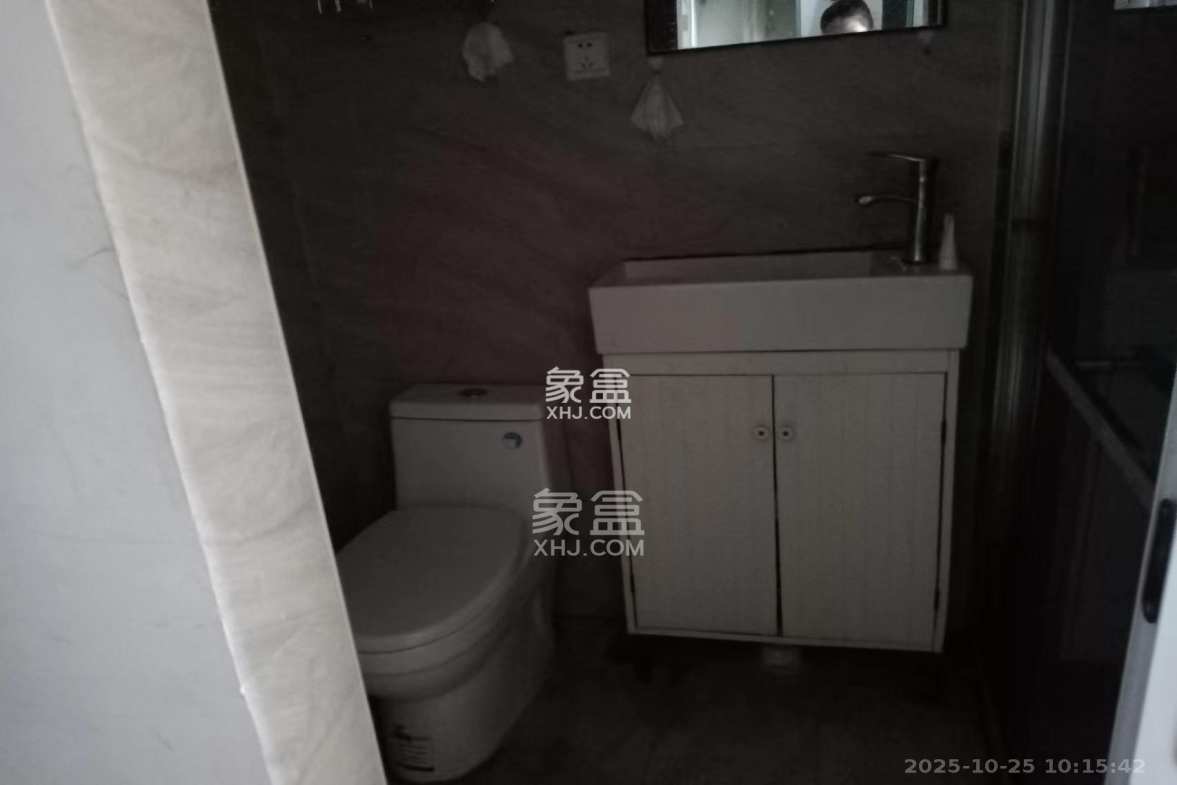 东怡外国(南湖一号) 1室1厅1卫 1700.0元/月 东怡外国(南湖一号) 1室1厅1卫 1700.0元/月室内图