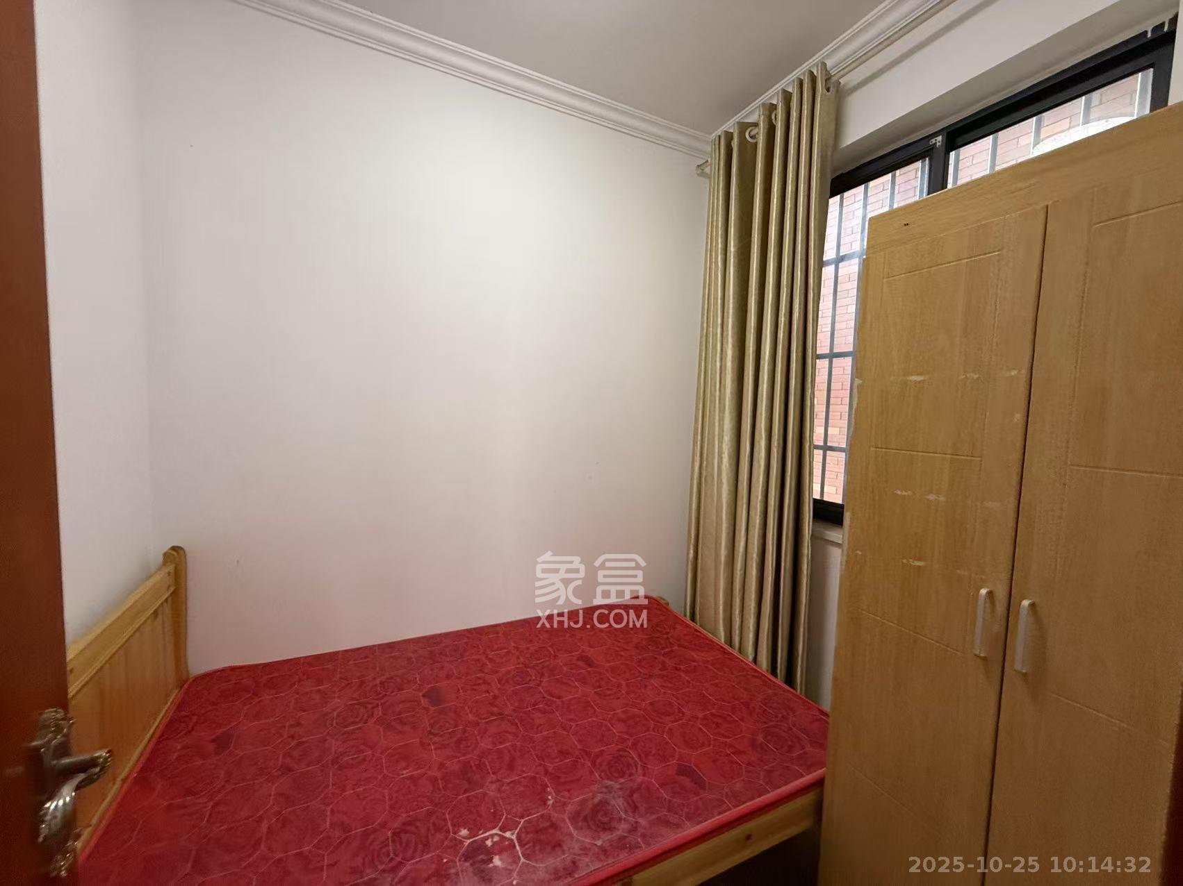 澳海月亮湾  3室2厅1卫    1700.0元/月室内图