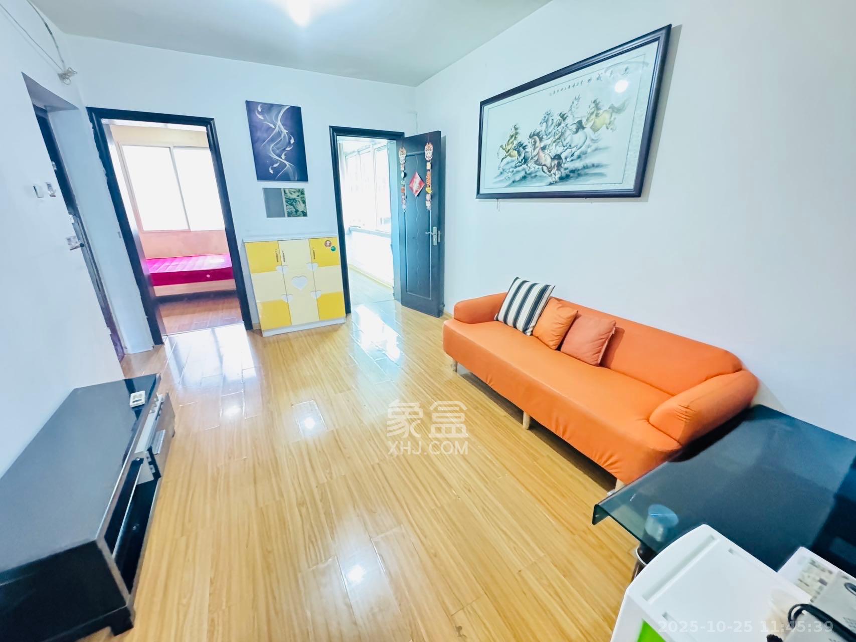 长坡社区 1室1厅1卫 1300.0元/月 长坡社区 1室1厅1卫 1300.0元/月室内图