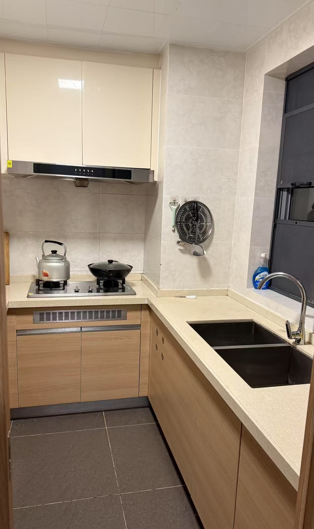 雅居乐金沙湾  3室2厅2卫    2600.0元/月室内图