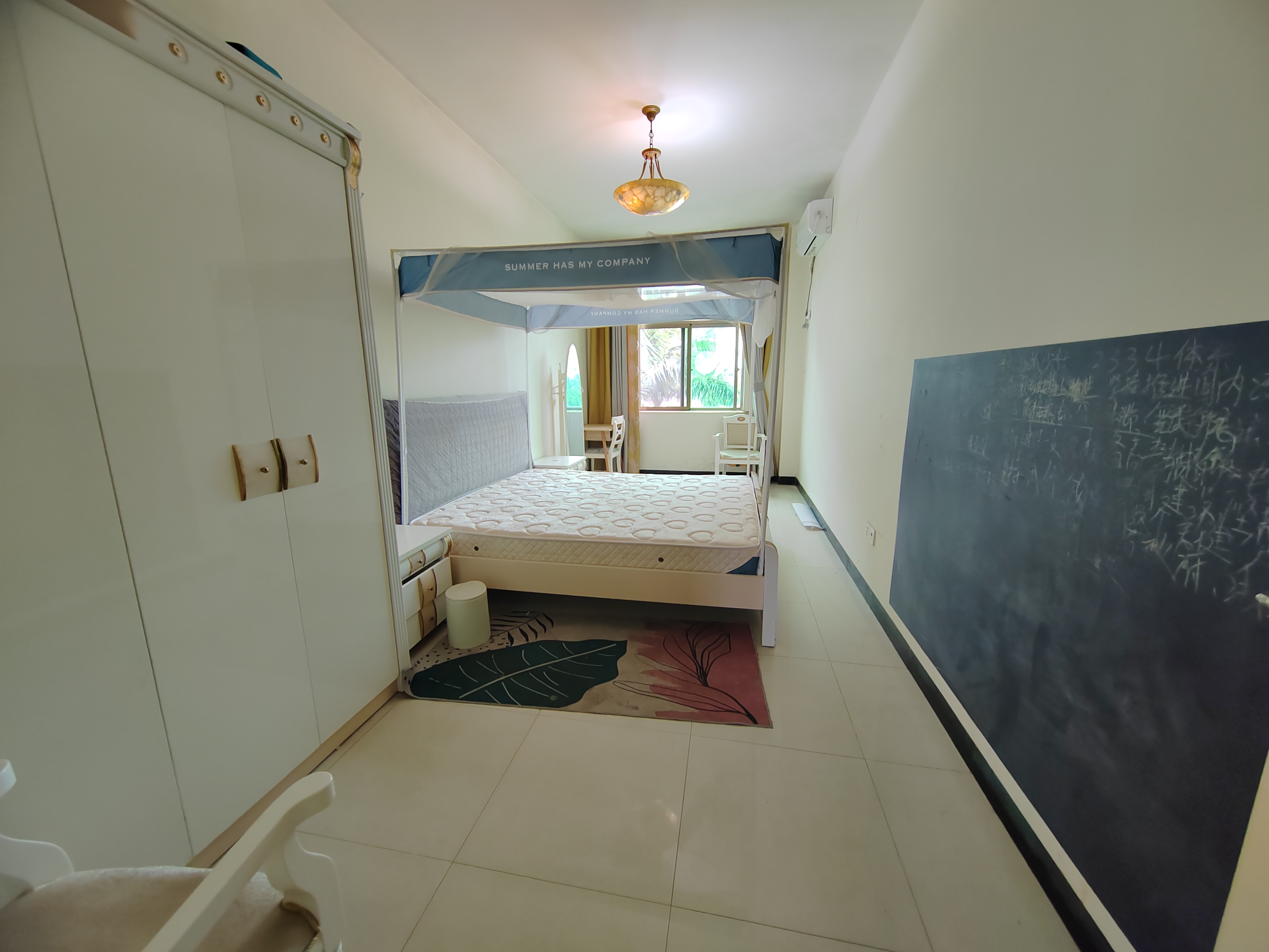 阳光巴洛克小区  4室2厅2卫    2400.0元/月室内图