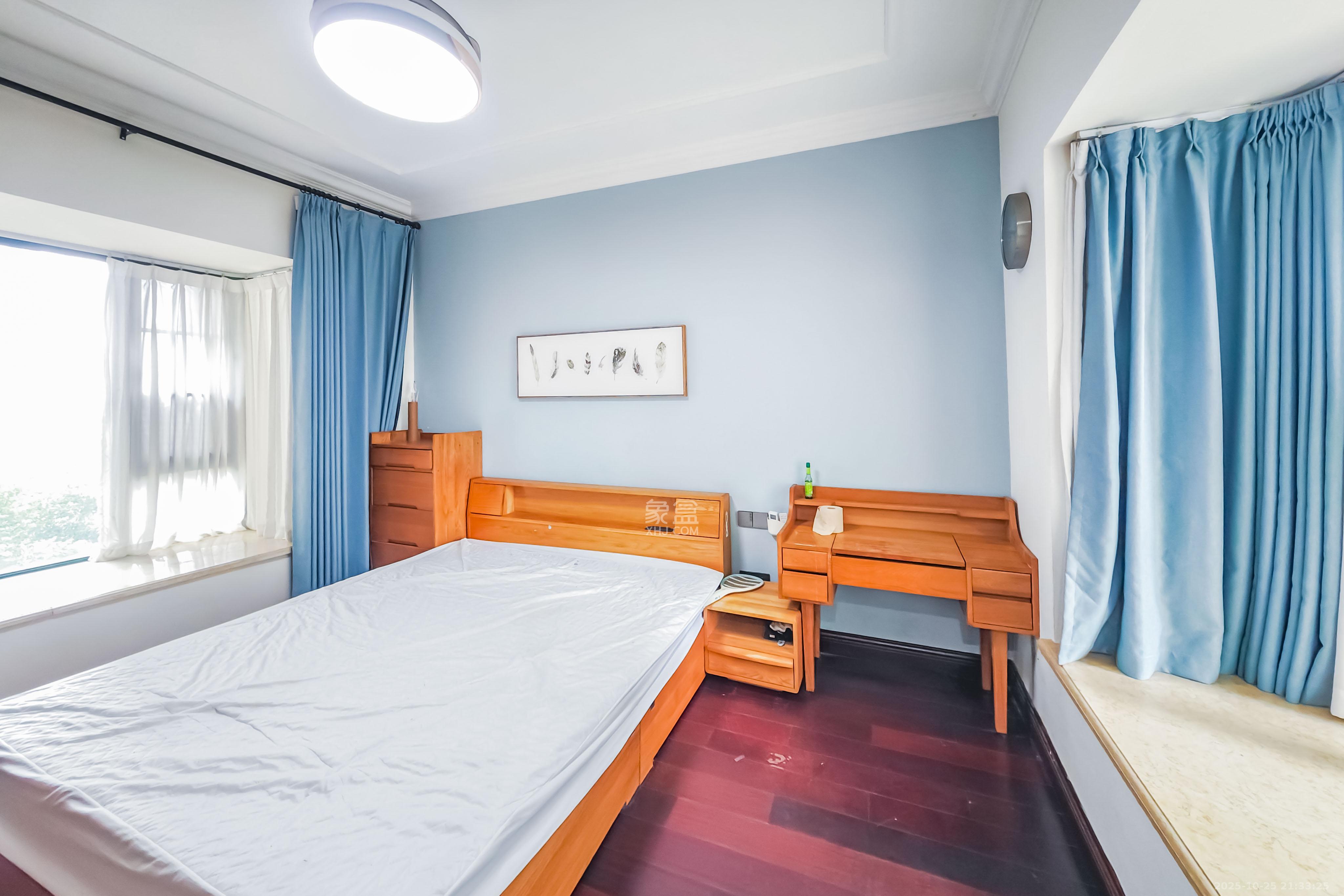 恒大绿洲  1室2厅0卫    82.0万 恒大绿洲  1室2厅0卫    82.0万卧室