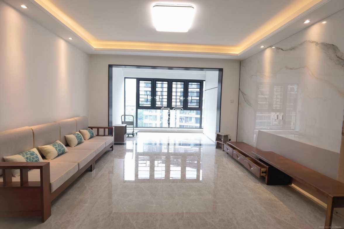 蓝光雍锦府  4室2厅2卫    3000.0元/月 蓝光雍锦府  4室2厅2卫    3000.0元/月室内图