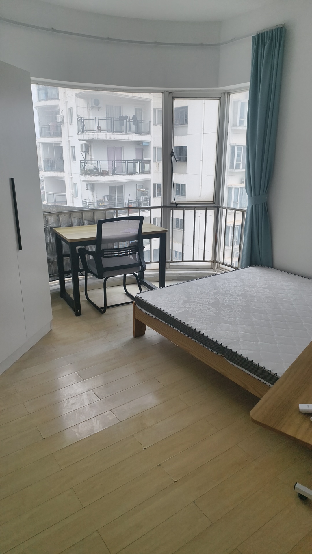 海悦国际  2室2厅1卫    2200.0元/月 海悦国际  2室2厅1卫    2200.0元/月室内图