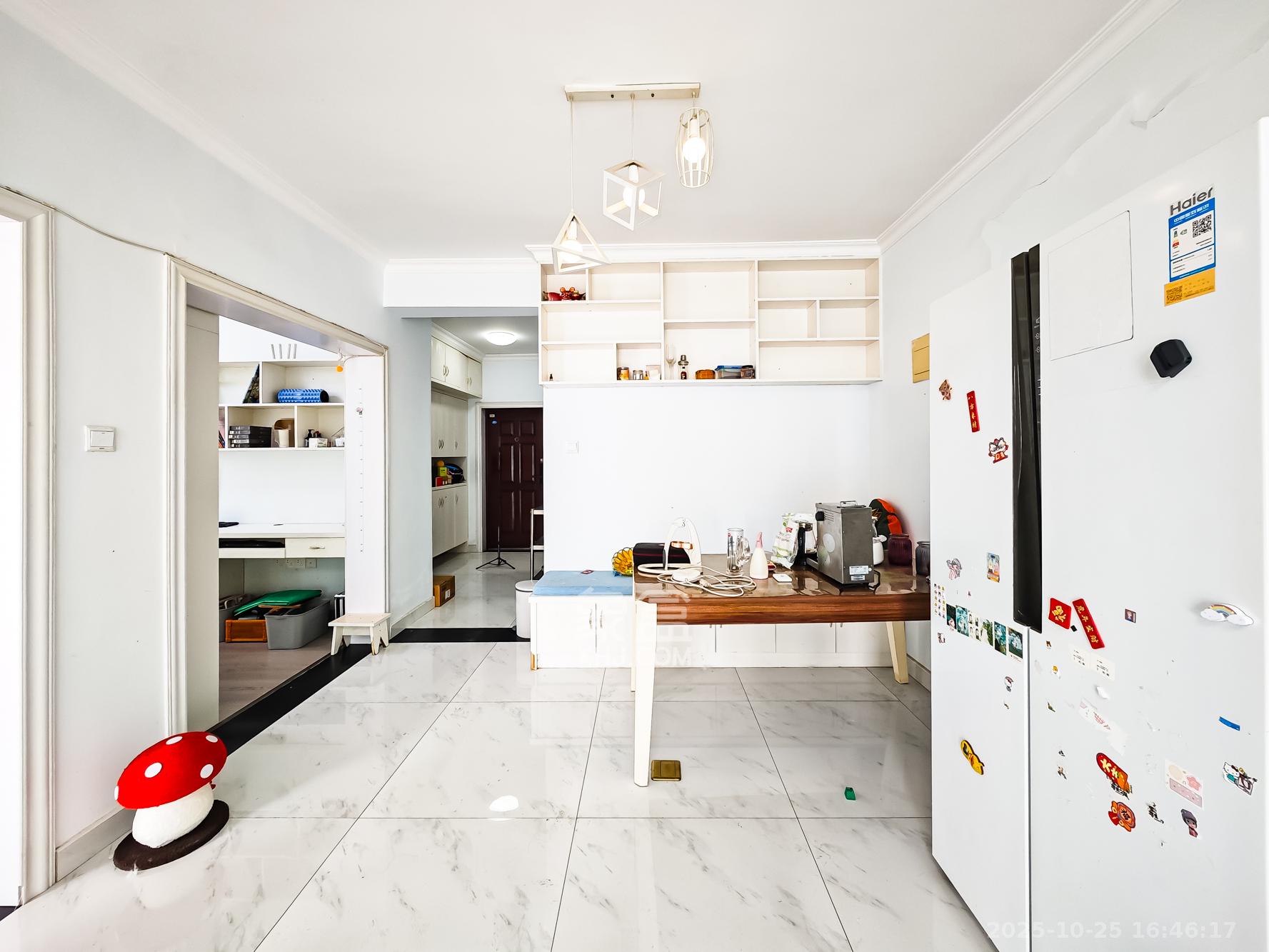 山语城三期 3室2厅1卫 69.0万 山语城三期 3室2厅1卫 69.0万客厅