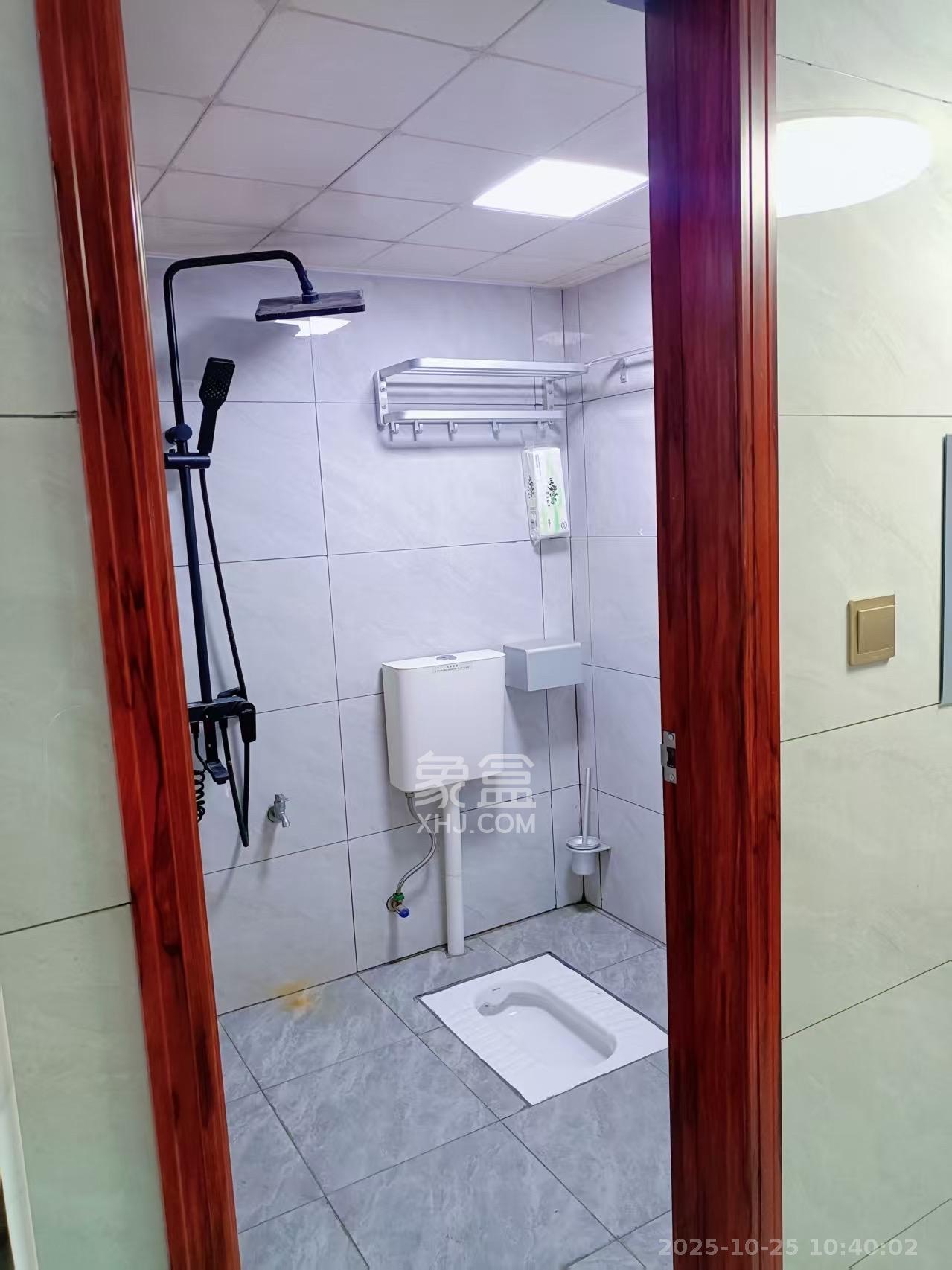 华润置地广场二期  1室1厅1卫    1690.0元/月室内图