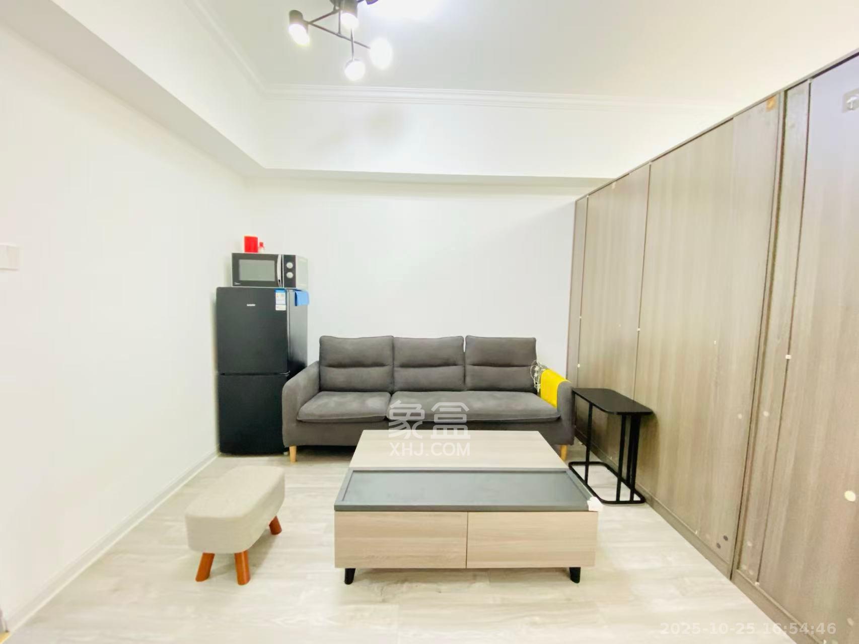 当代滨江MOMA  1室0厅1卫    1800.0元/月 当代滨江MOMA  1室0厅1卫    1800.0元/月室内图