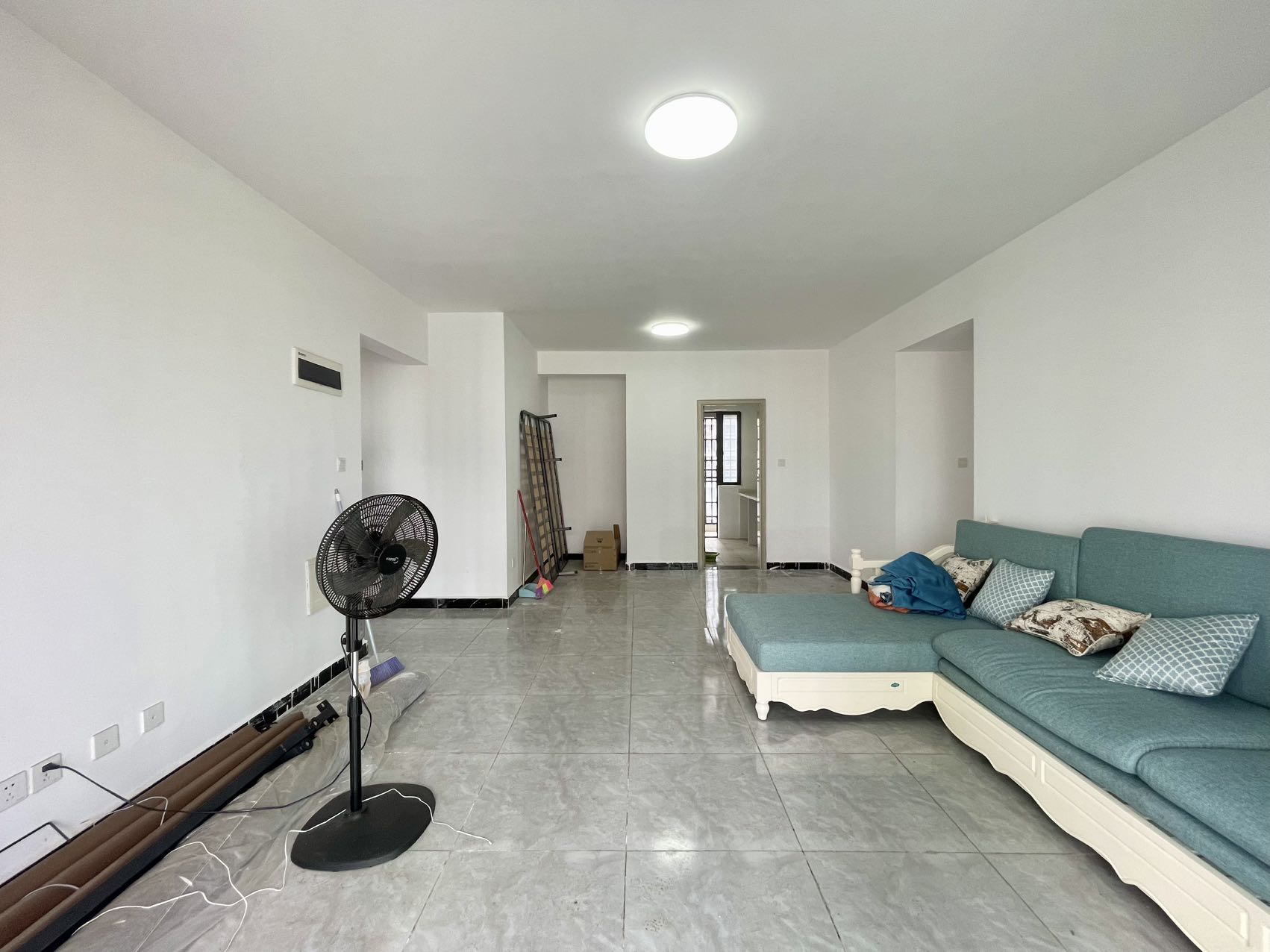 坡博家园四区  5室2厅2卫    3600.0元/月 坡博家园四区  5室2厅2卫    3600.0元/月室内图