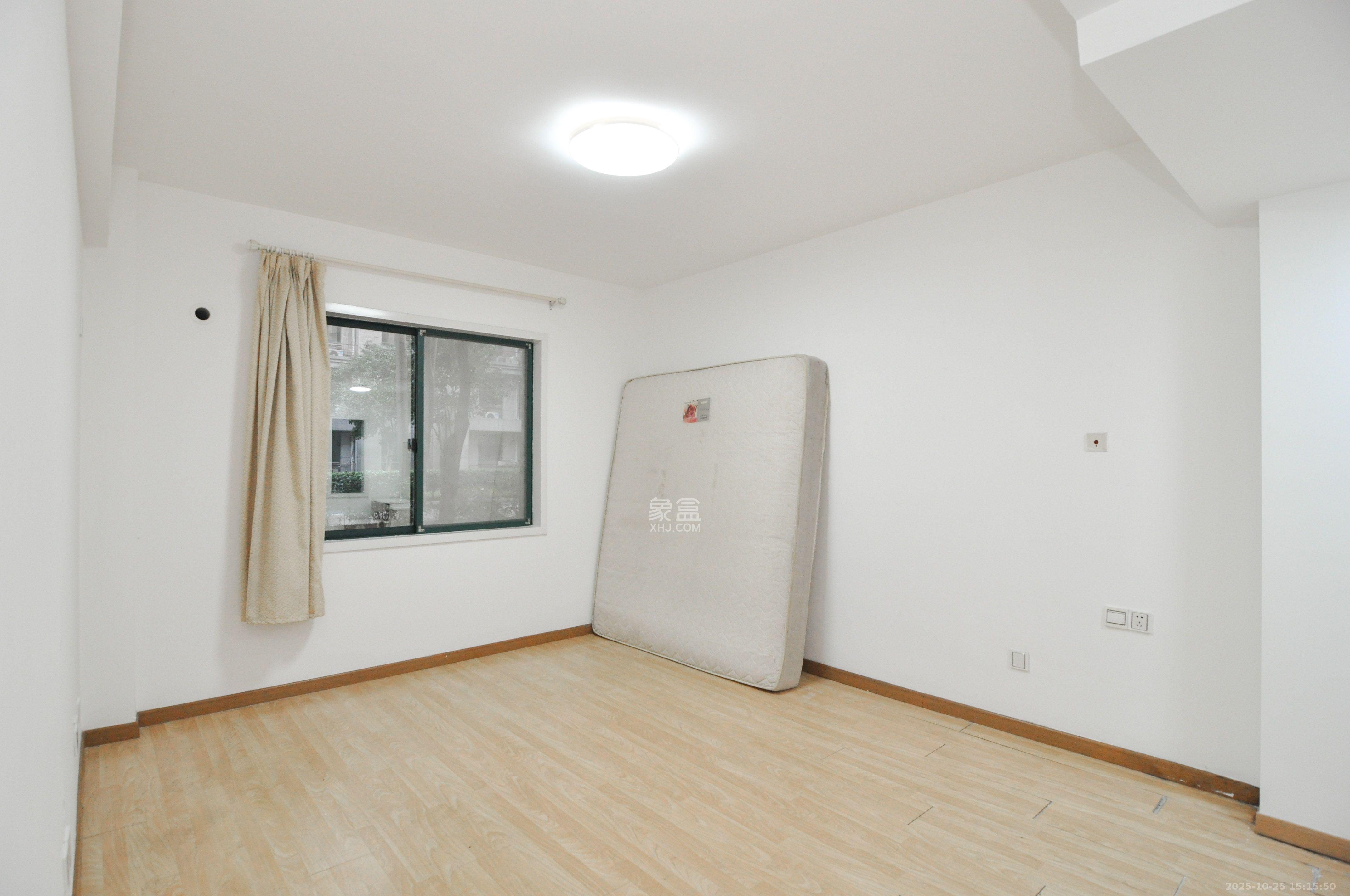 共和世家  2室2厅2卫    2500.0元/月 共和世家  2室2厅2卫    2500.0元/月室内图