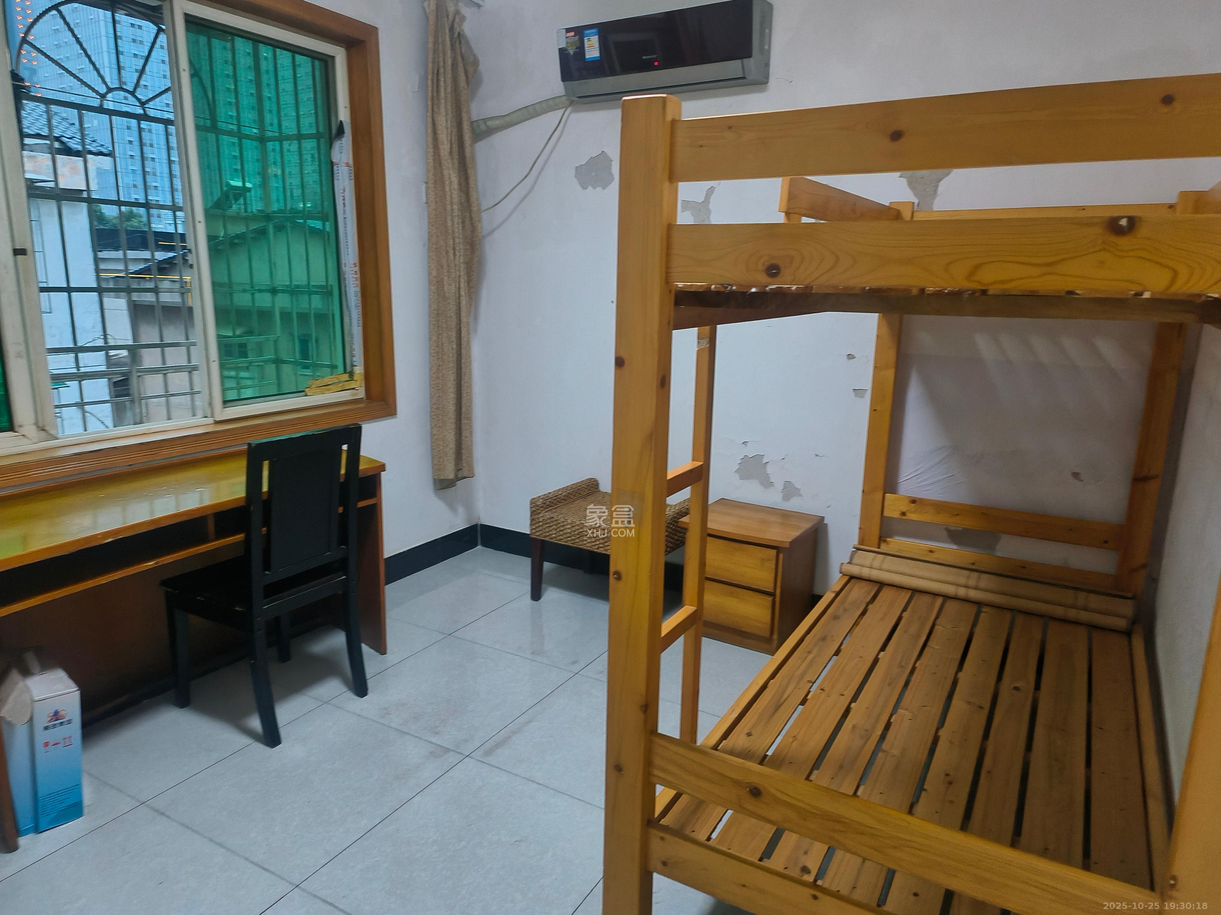 幸福桥、潘家坪路散盘  3室2厅2卫    2200.0元/月 幸福桥、潘家坪路散盘  3室2厅2卫    2200.0元/月室内图