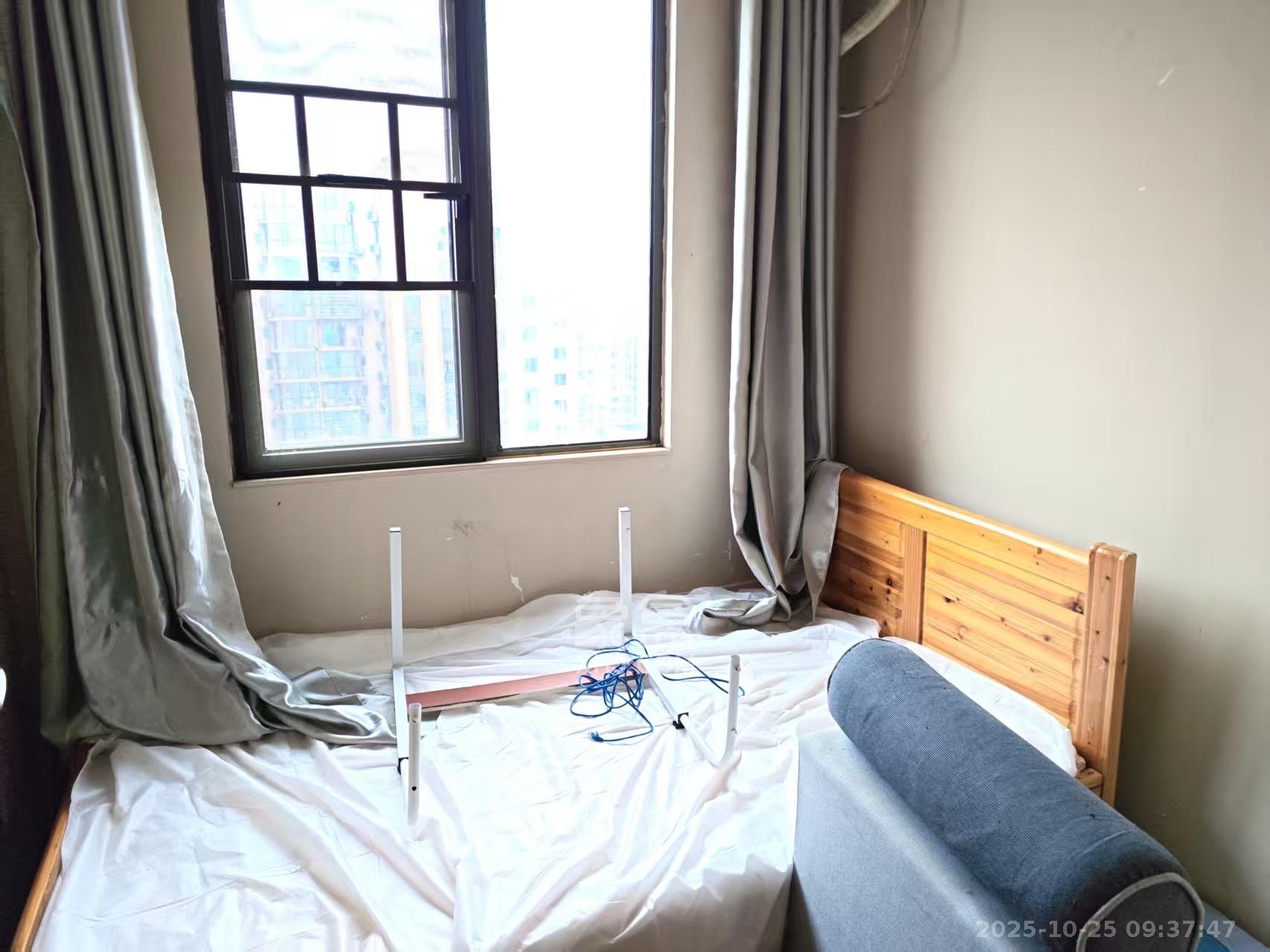 麓谷小镇 3室2厅1卫 1900.0元/月 麓谷小镇 3室2厅1卫 1900.0元/月室内图