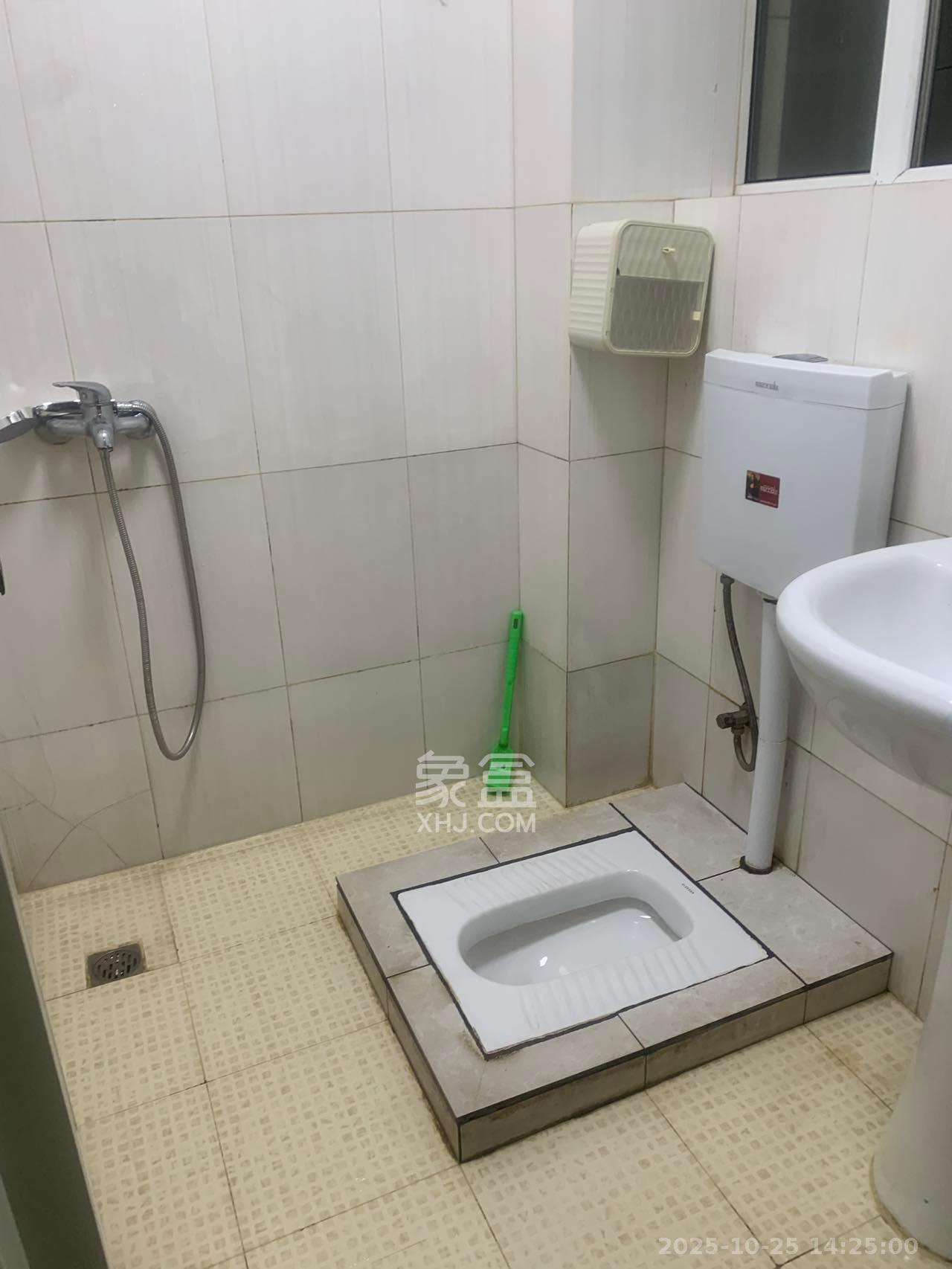 未来城科学家园  2室1厅1卫    1600.0元/月室内图