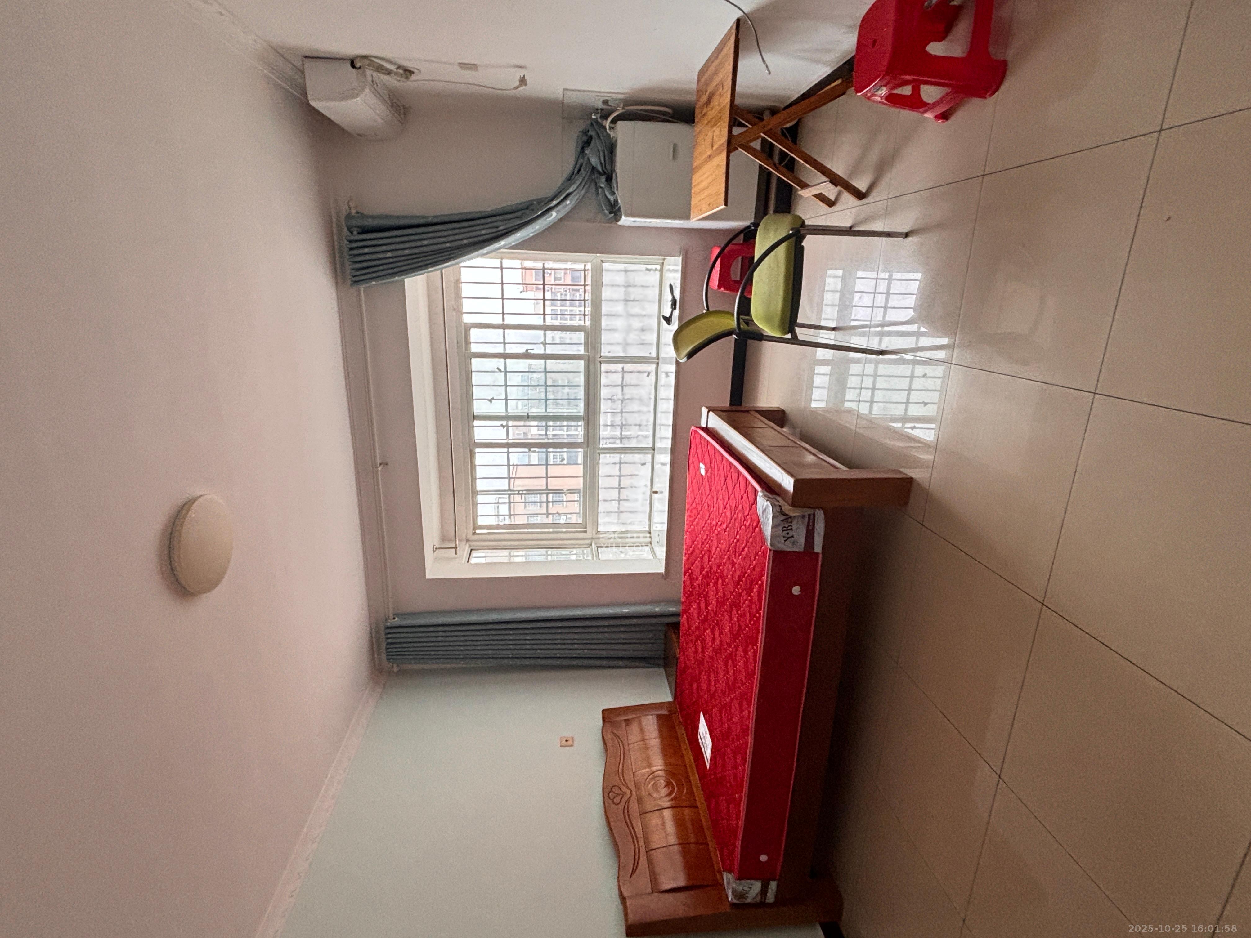 和润园一、二期  1室1厅1卫    700.0元/月