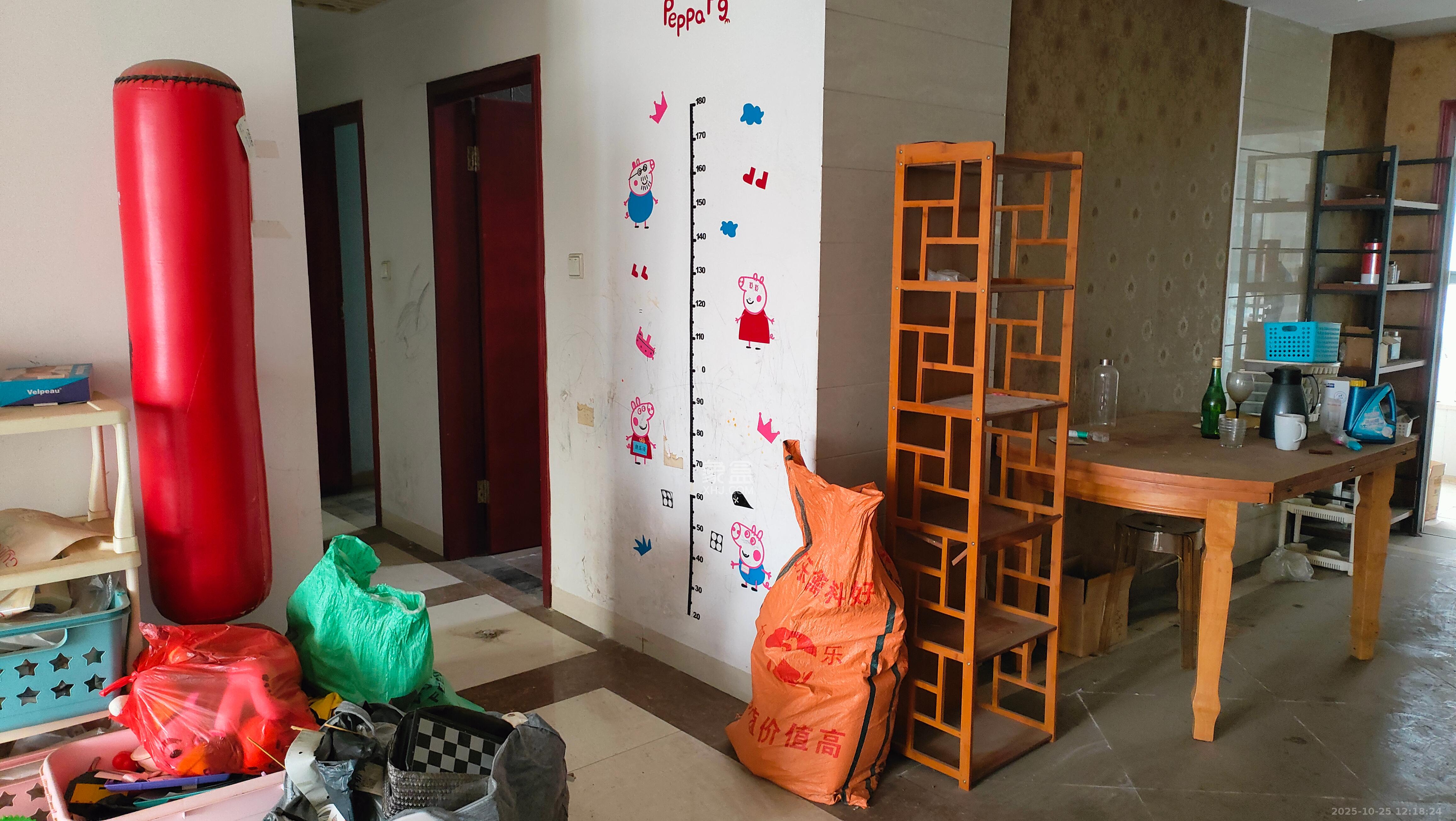 尚城 3室2厅1卫 2000.0元/月 尚城 3室2厅1卫 2000.0元/月室内图