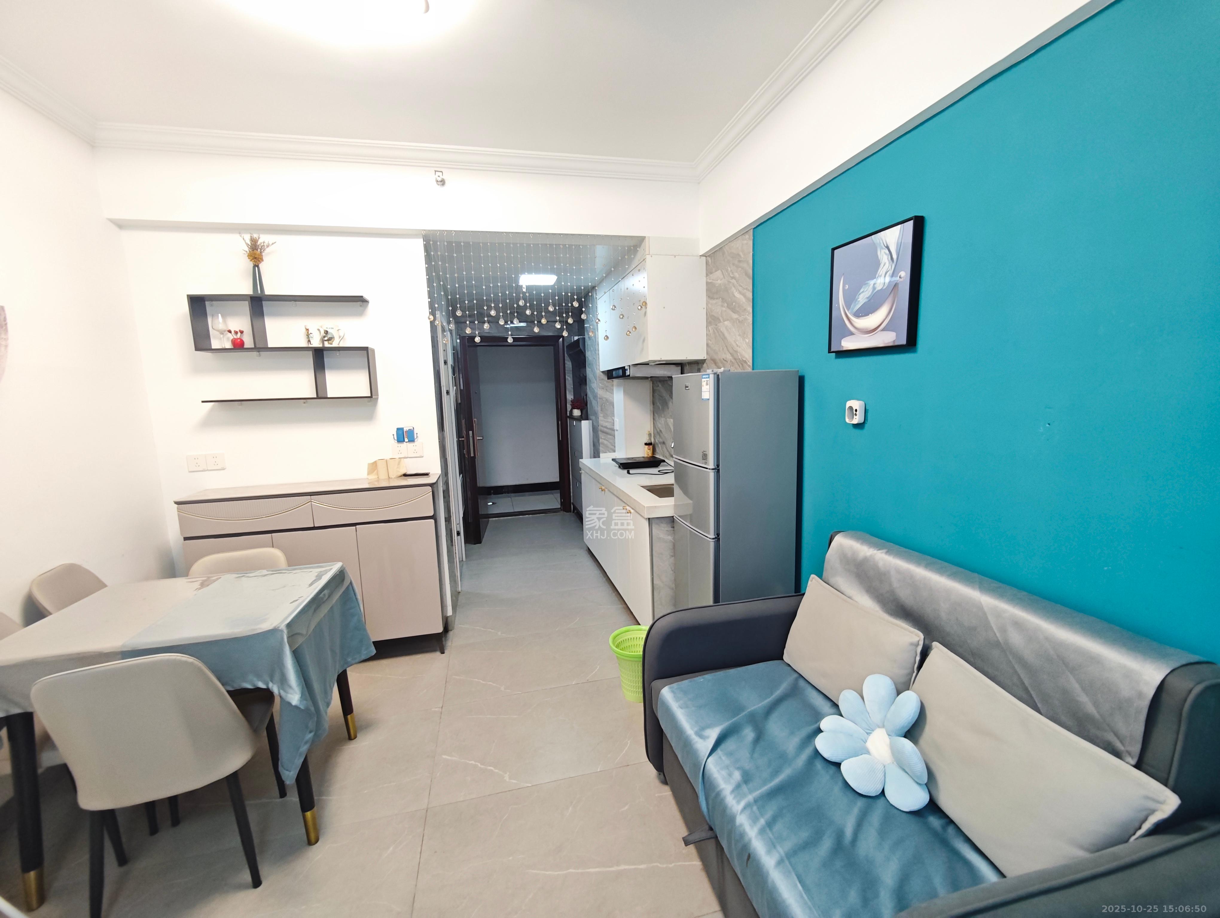 碧桂园印象  1室0厅1卫    1400.0元/月室内图