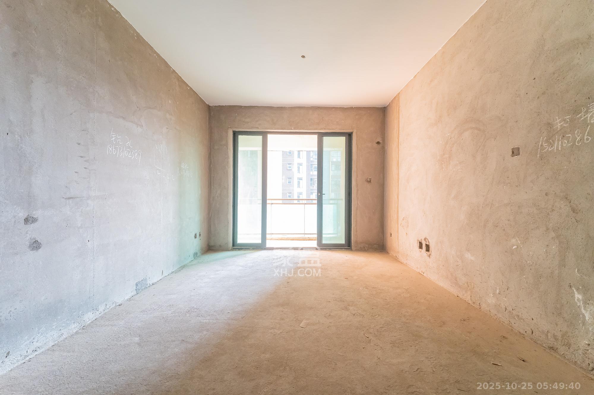 海伦春天 2室1厅1卫 42.8万 海伦春天 2室1厅1卫 42.8万客厅