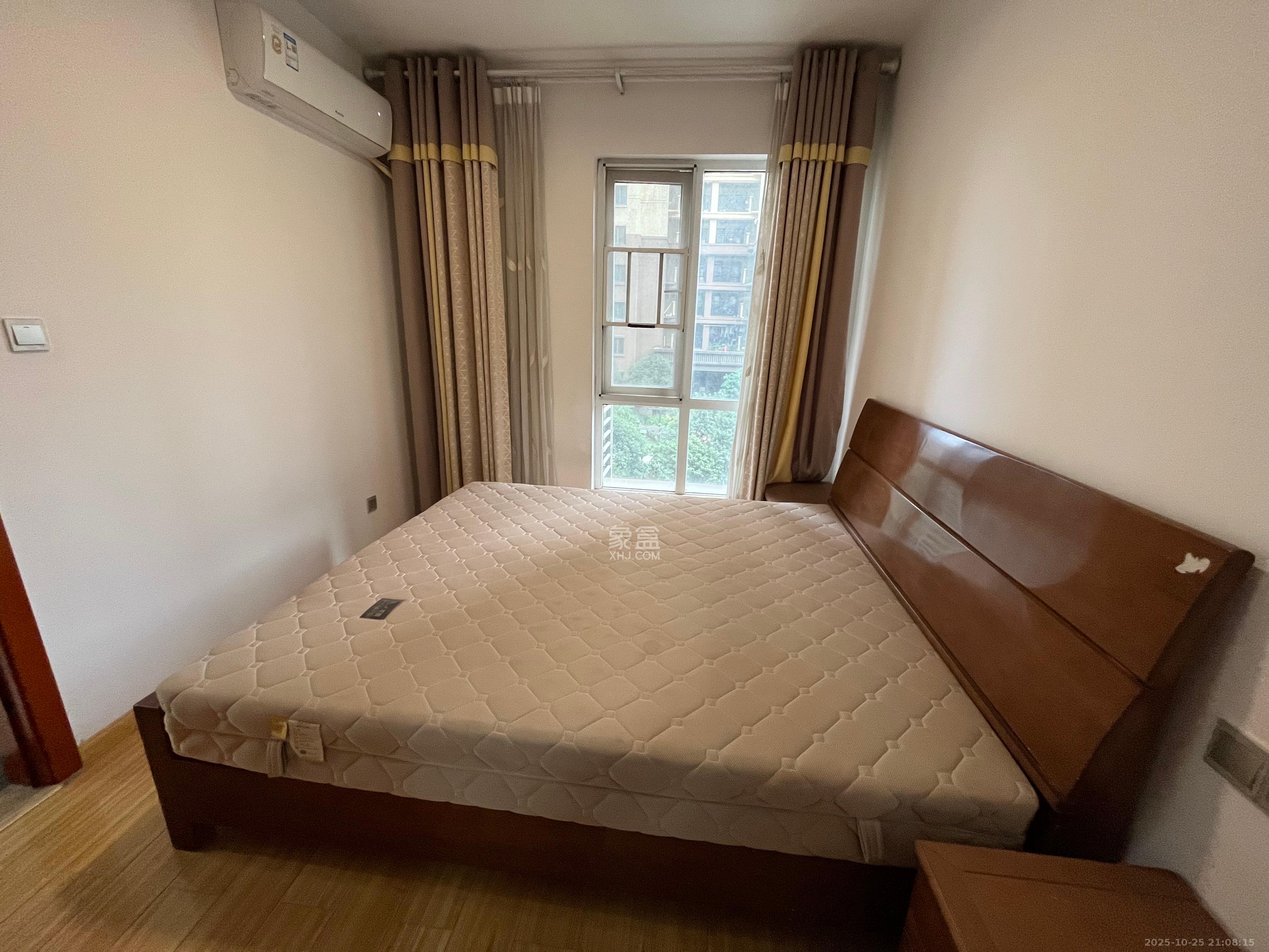 湘樟园小区(湘樟家园)  3室2厅1卫    1800.0元/月 湘樟园小区(湘樟家园)  3室2厅1卫    1800.0元/月室内图