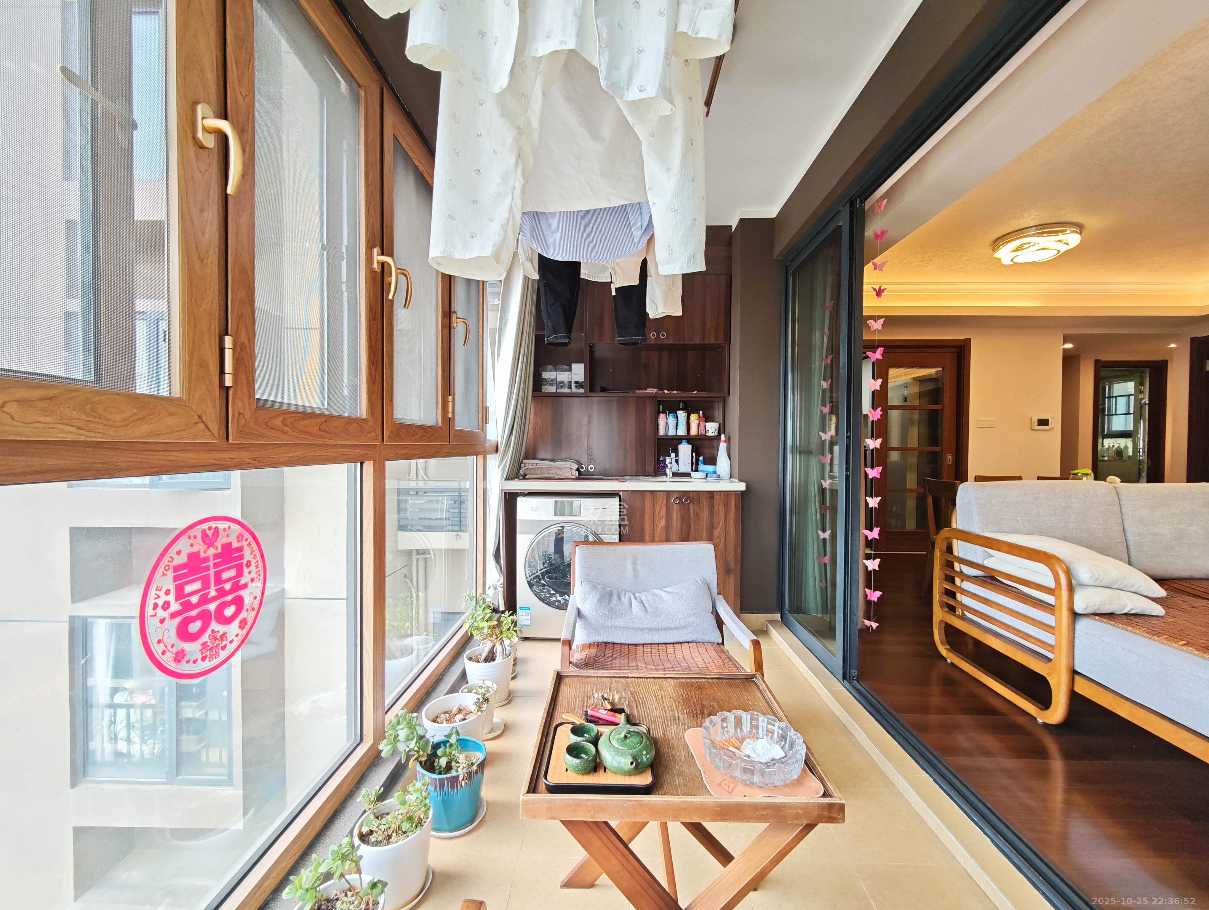 万科魅力之城  4室2厅2卫    150.0万其他