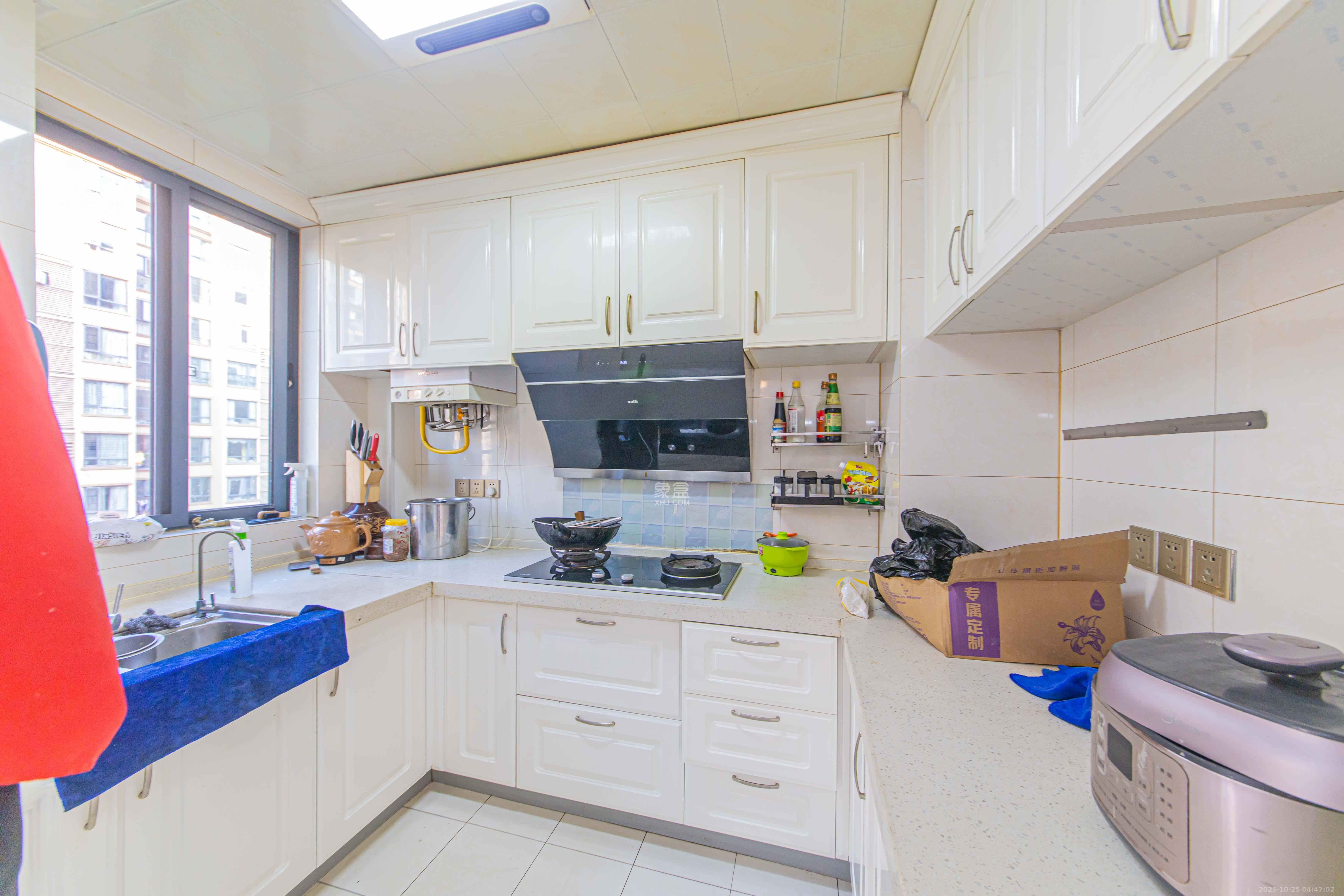 中建芙蓉嘉苑 4室2厅2卫 116.8万 中建芙蓉嘉苑 4室2厅2卫 116.8万厨房