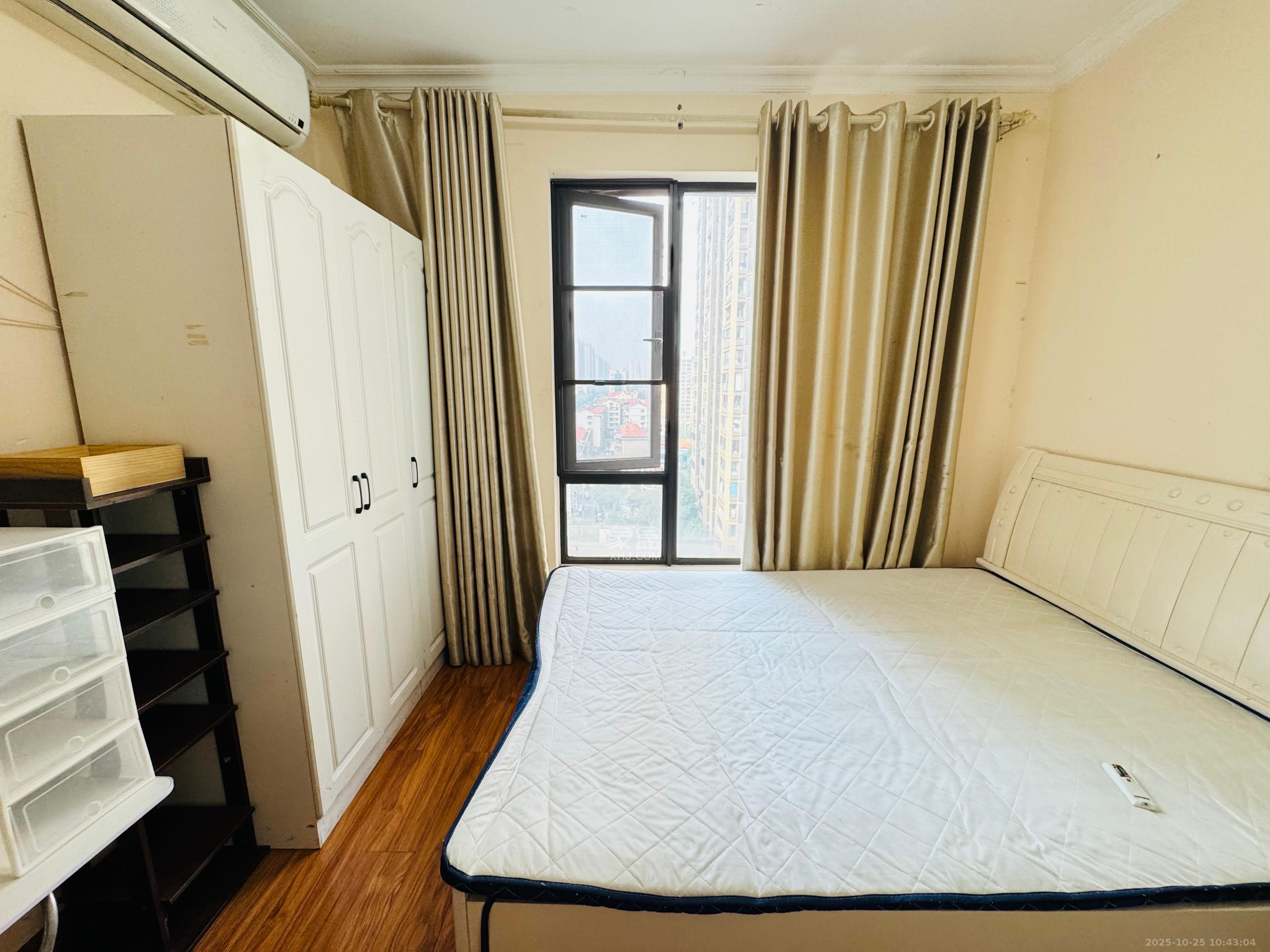 协信星澜汇  3室2厅1卫    2500.0元/月室内图