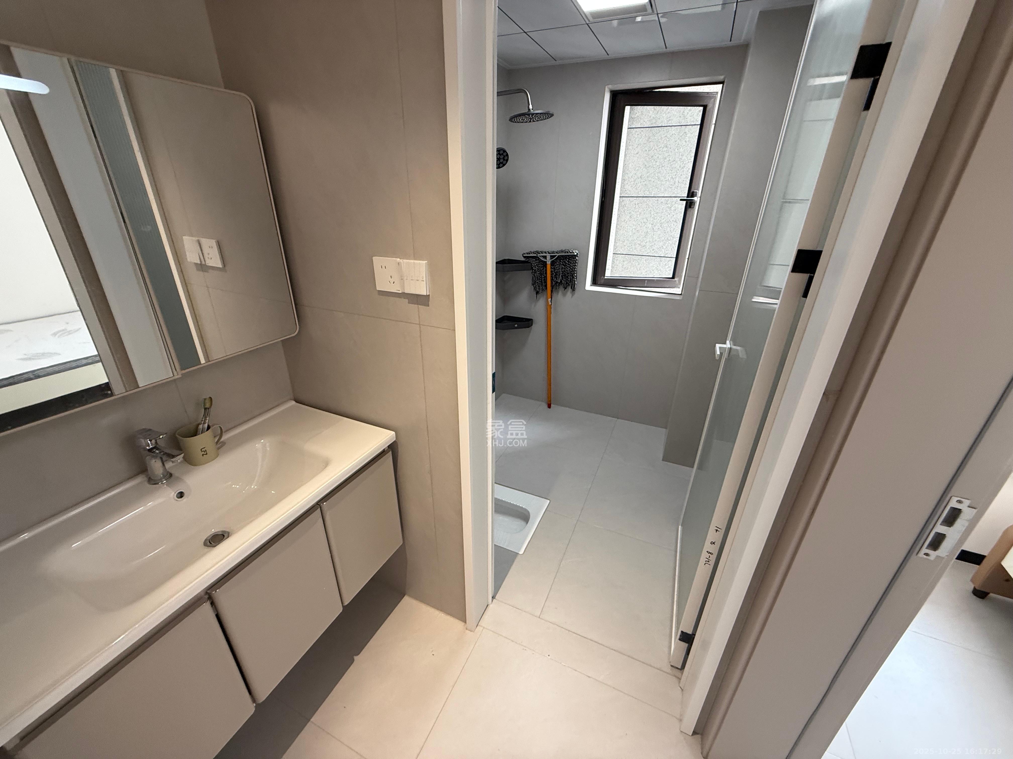 阳光城尚东湾嘉林苑  1室1厅2卫    3200.0元/月