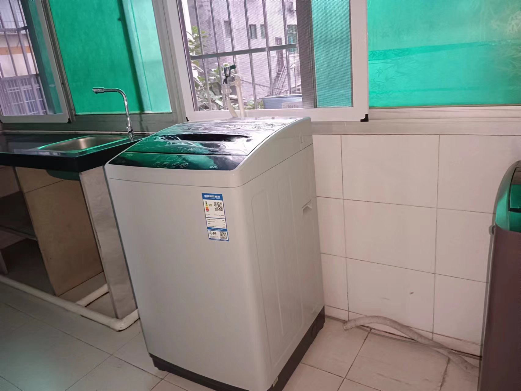 华新商业大厦 1室1厅1卫 1400.0元/月 华新商业大厦 1室1厅1卫 1400.0元/月室内图