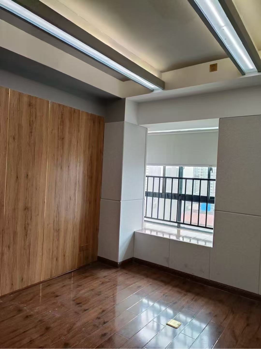 黄金大厦  1室1厅1卫    1500.0元/月室内图