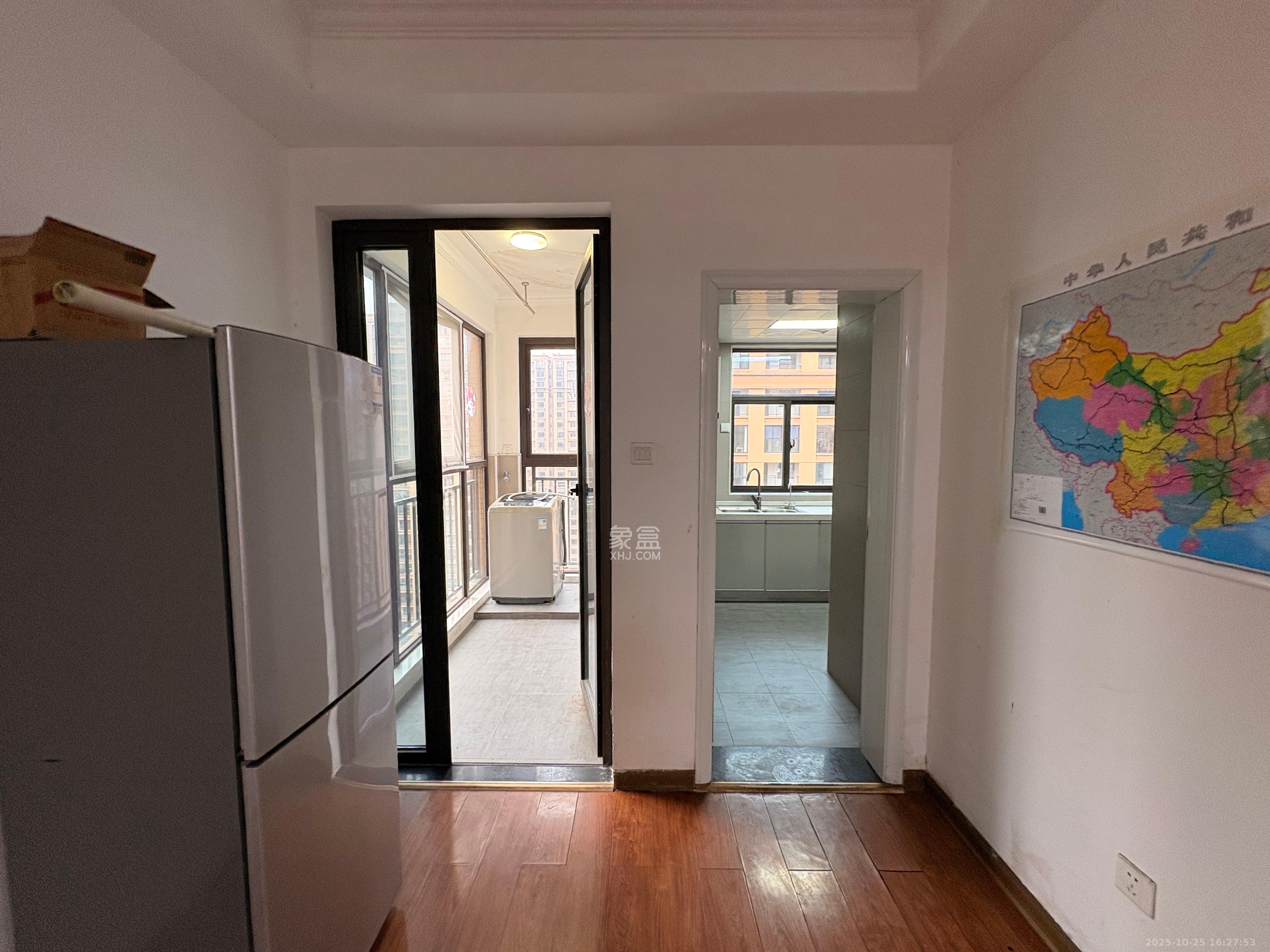 德润小区（丰升德润小区）  4室2厅1卫    2500.0元/月室内图