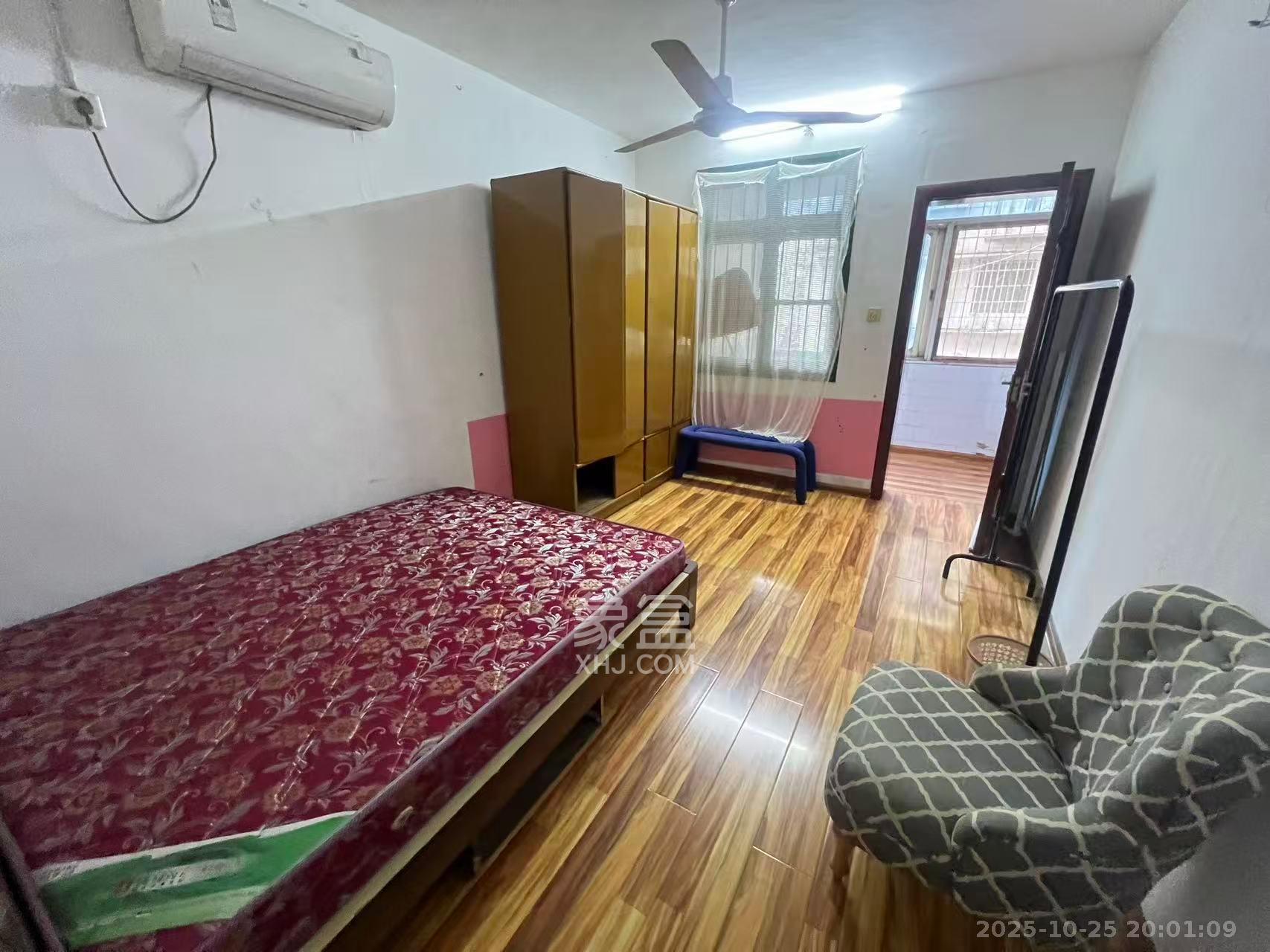 解放四村石子冲  2室1厅1卫    1400.0元/月 解放四村石子冲  2室1厅1卫    1400.0元/月室内图