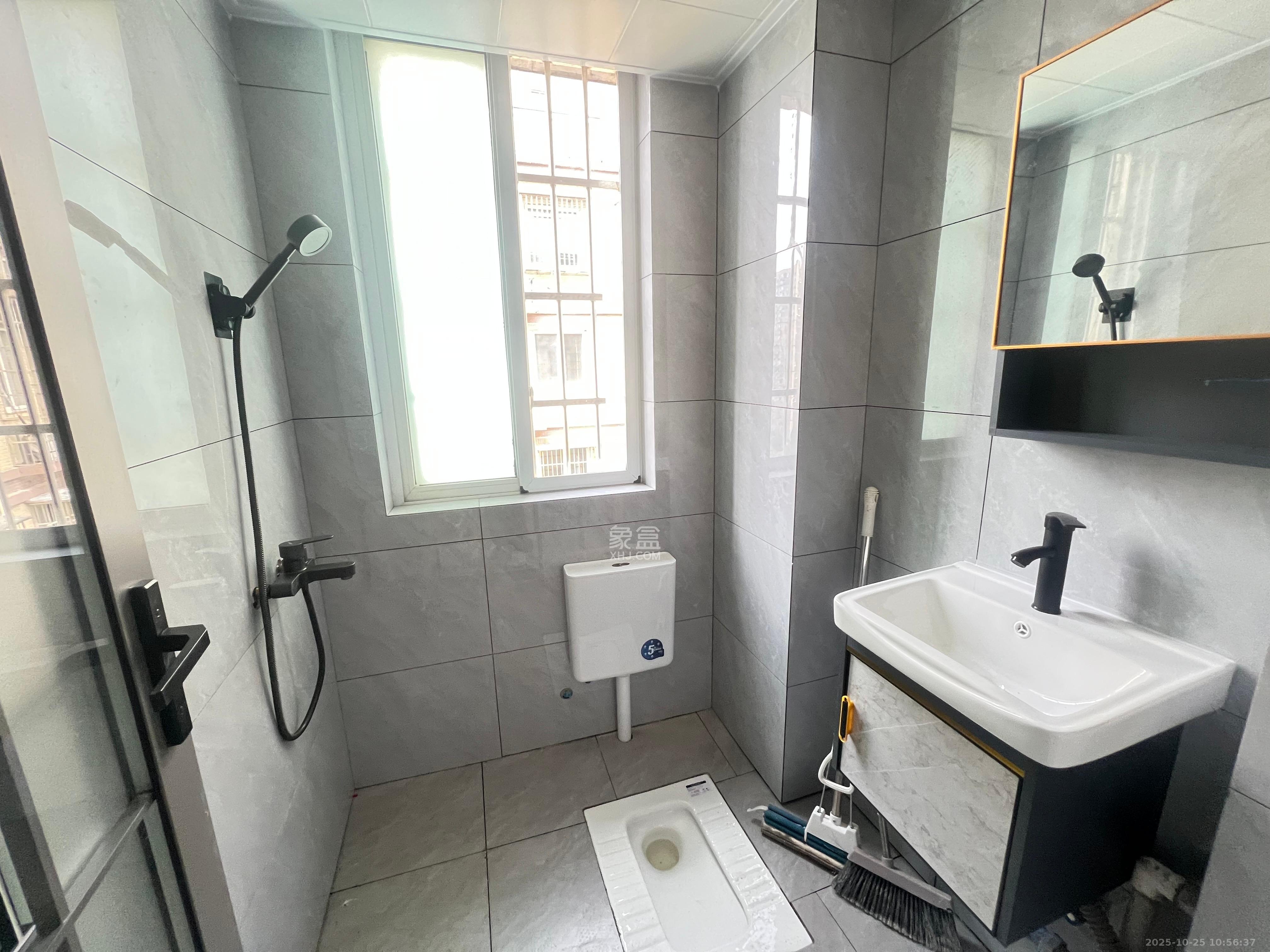 谷山庭院一期  2室2厅1卫    1800.0元/月室内图