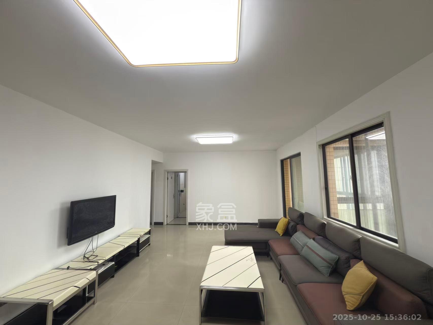 锦湘国际星城三期（锦绣苑）  3室2厅2卫    3000.0元/月